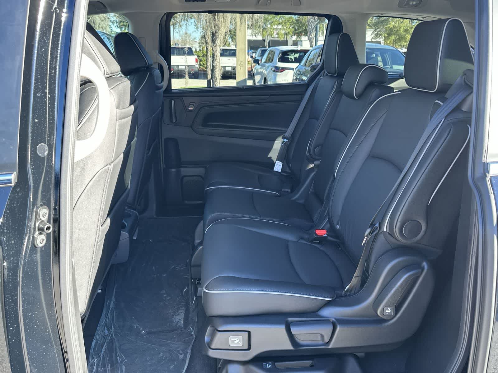 Thumbnail: 2026 Honda Odyssey - 15