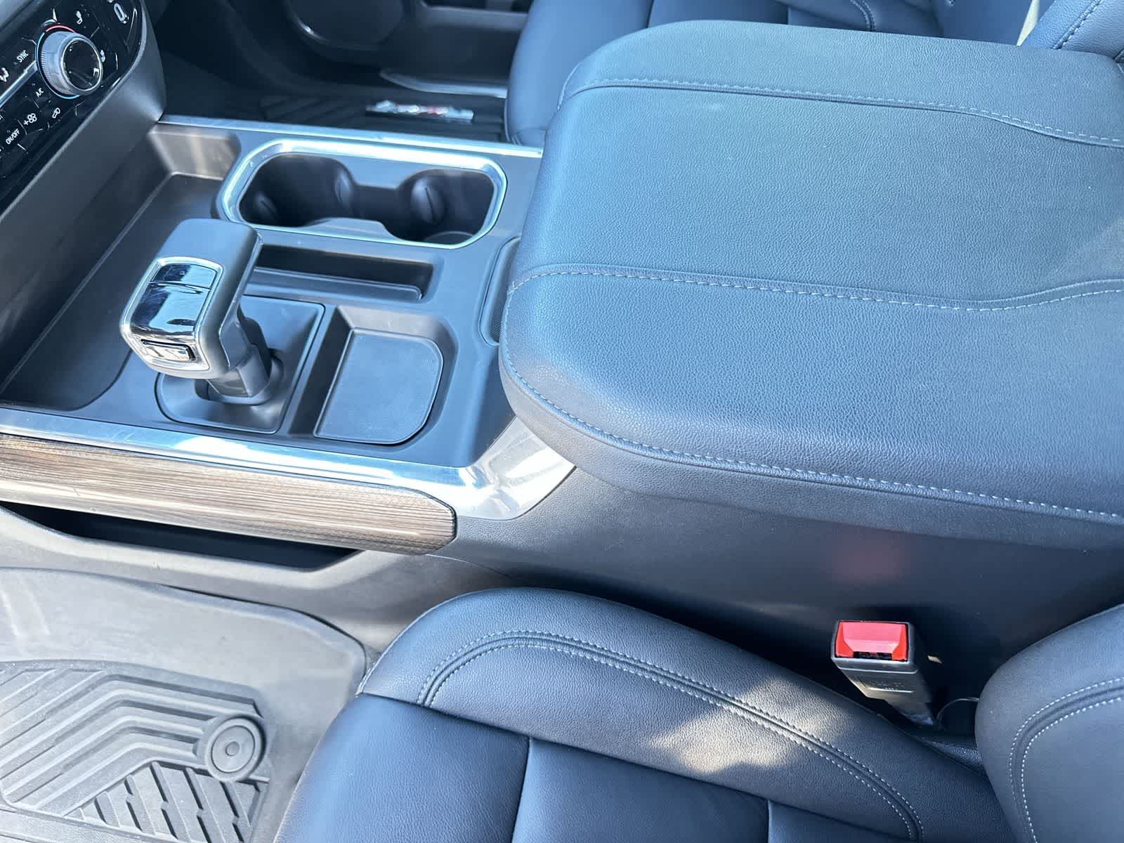 Thumbnail: 2025 Chevrolet Silverado 1500 - 19