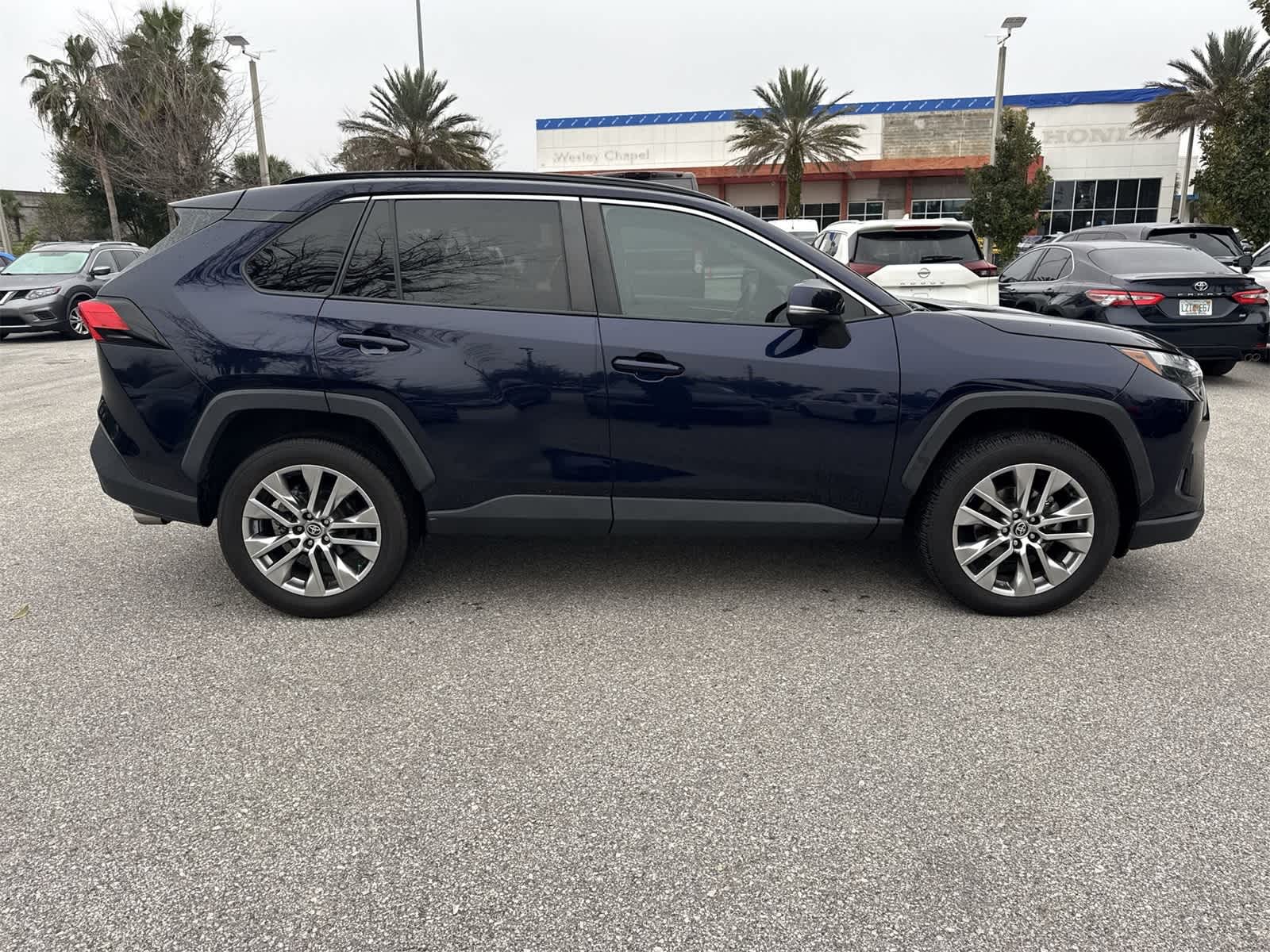 Thumbnail: 2022 Toyota RAV4 - 7