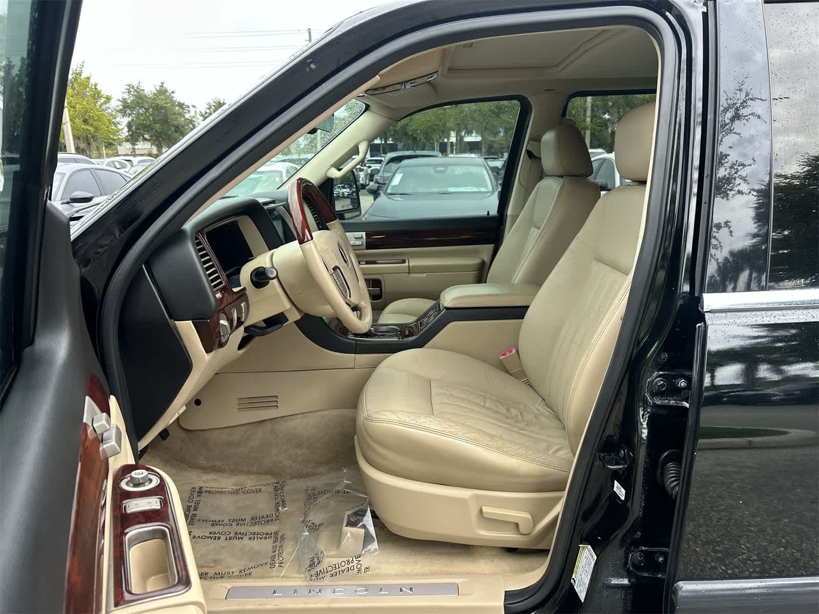Thumbnail: 2005 Lincoln Aviator - 2