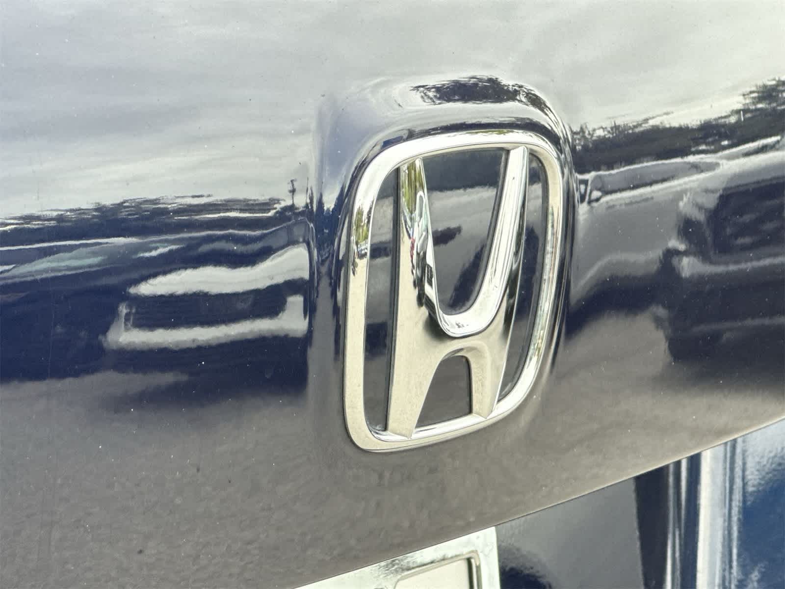 Thumbnail: 2016 Honda Pilot - 10