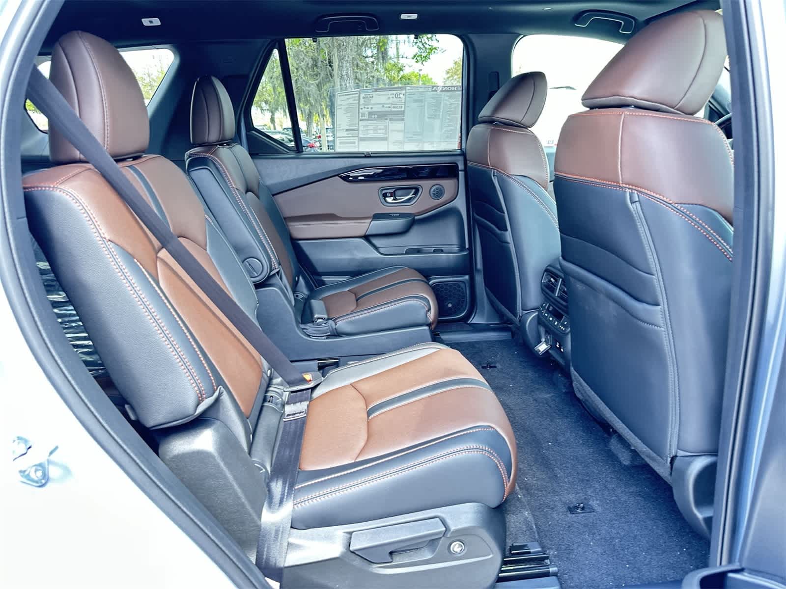 Thumbnail: 2026 Honda Pilot - 16