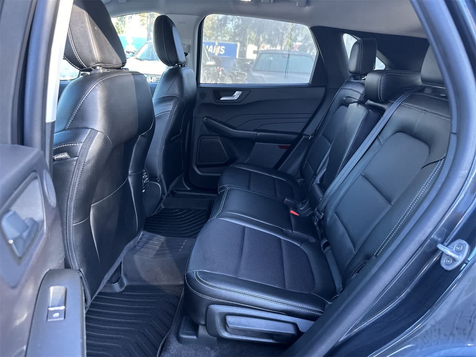 Thumbnail: 2022 Ford Escape - 15