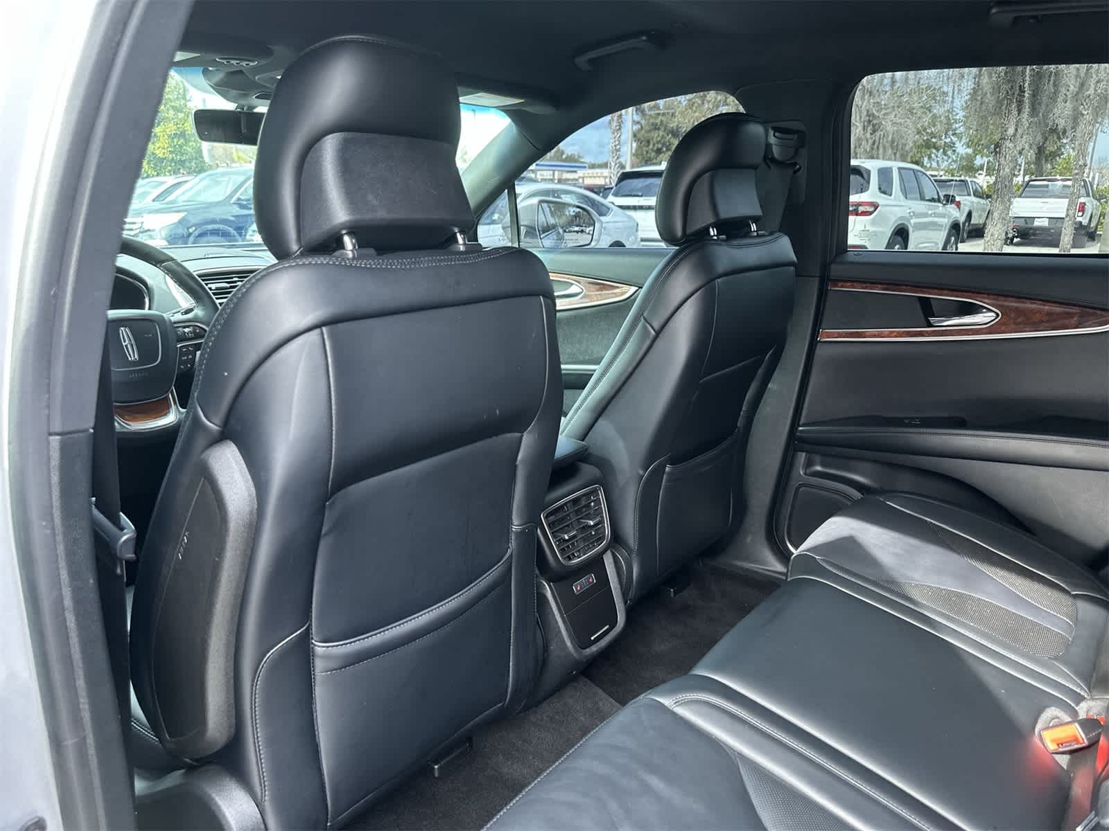 Thumbnail: 2019 Lincoln Nautilus - 13