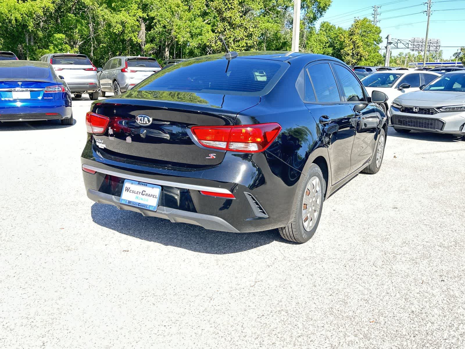 Thumbnail: 2021 Kia Rio - 6