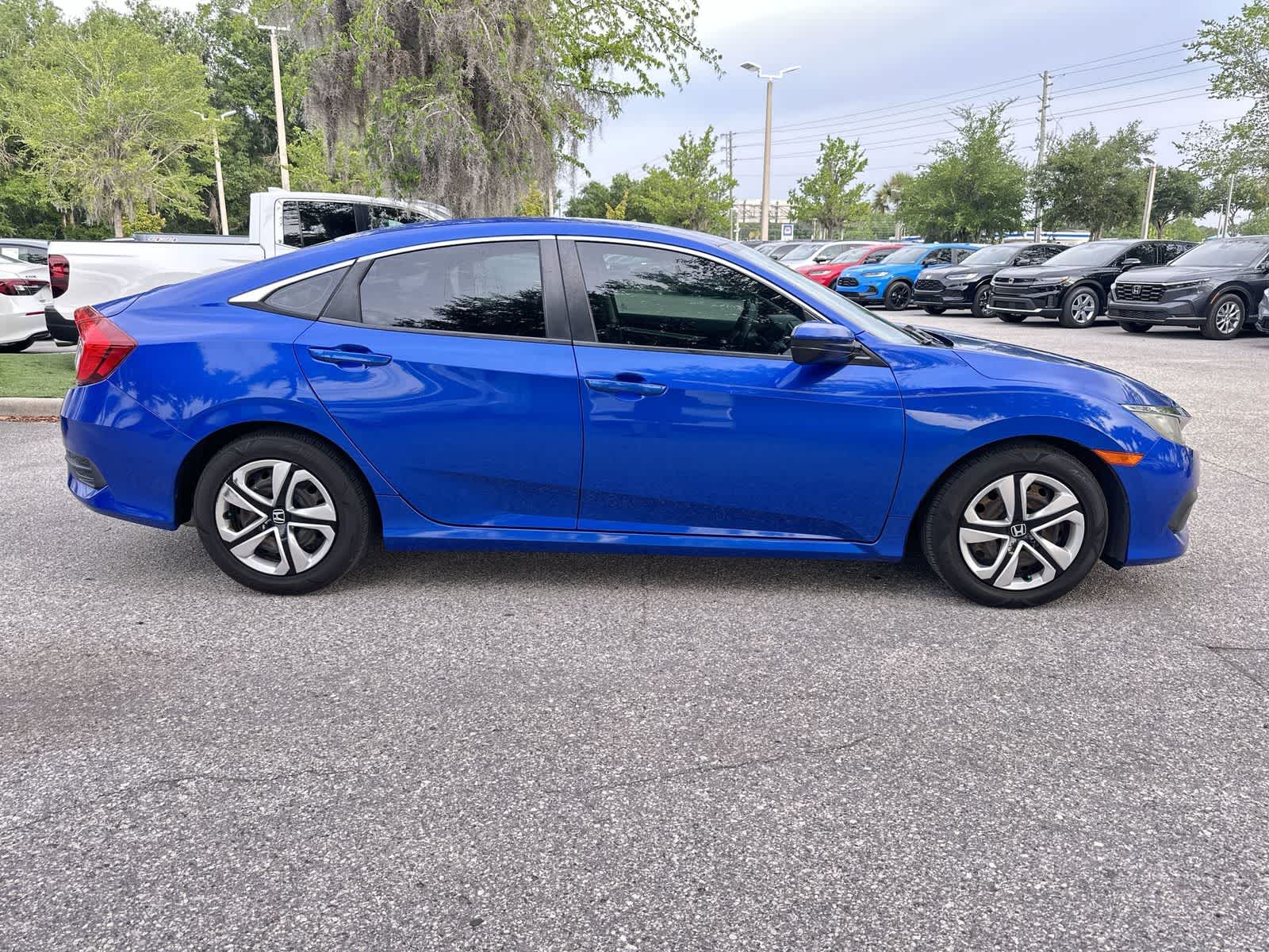 Thumbnail: 2017 Honda Civic - 7