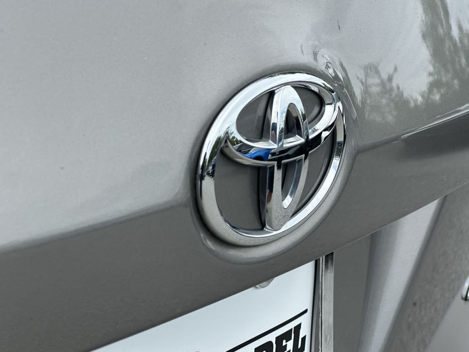 Thumbnail: 2015 Toyota Corolla - 10
