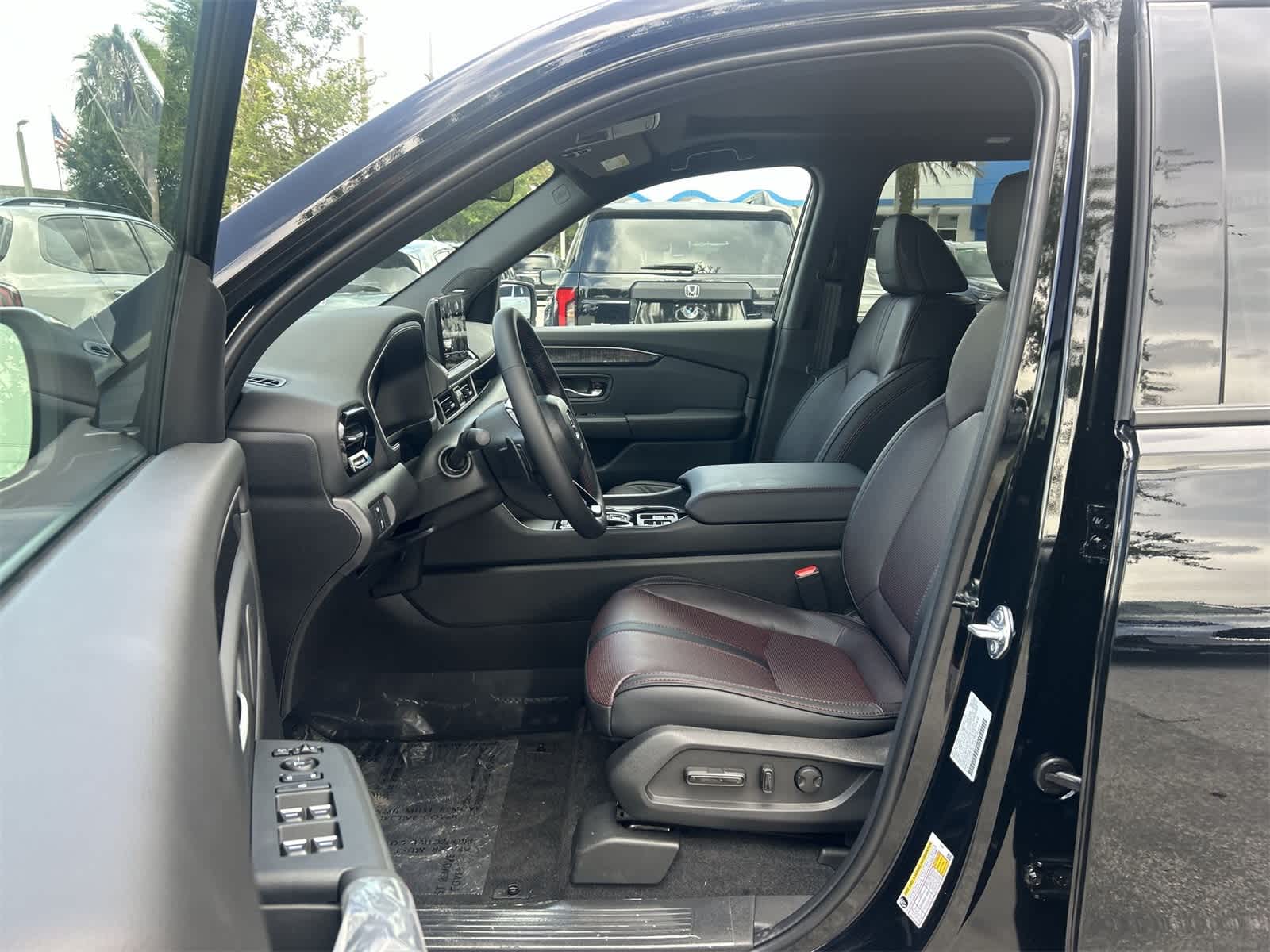 2025 Honda Pilot Black Edition 2