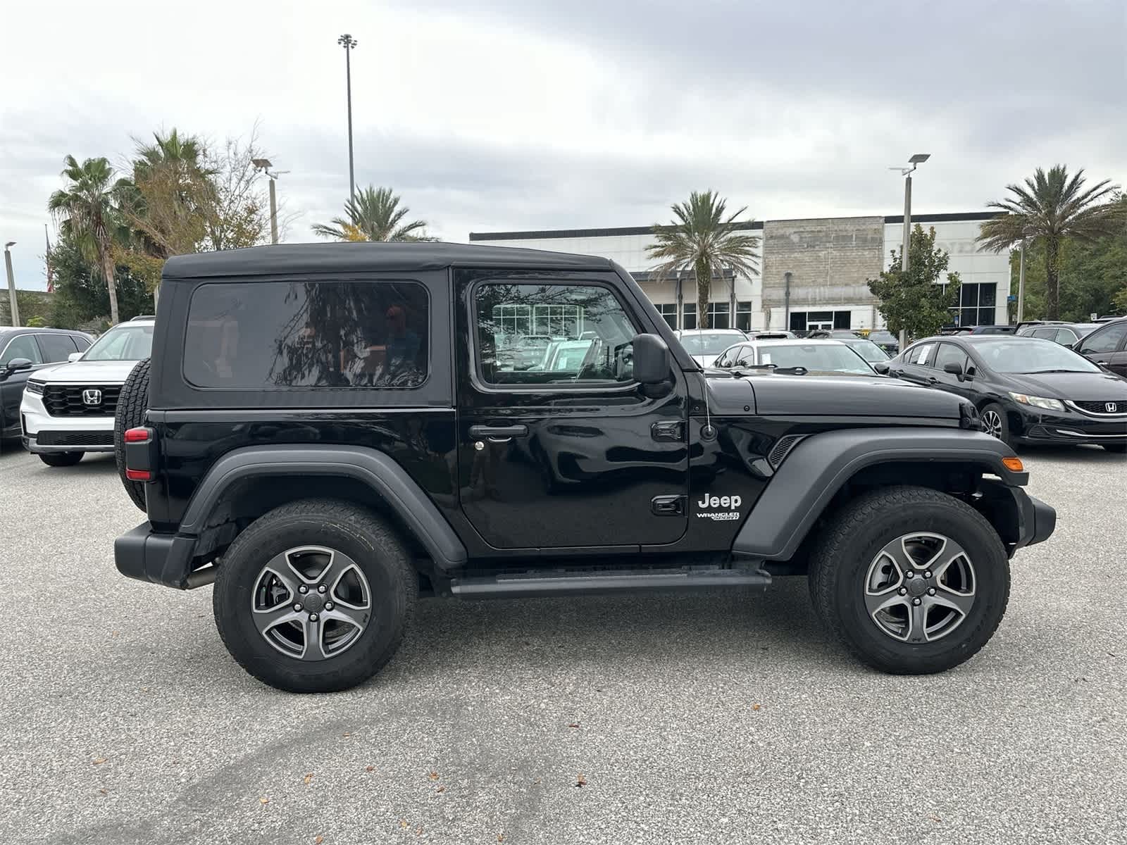 Thumbnail: 2018 Jeep Wrangler - 7