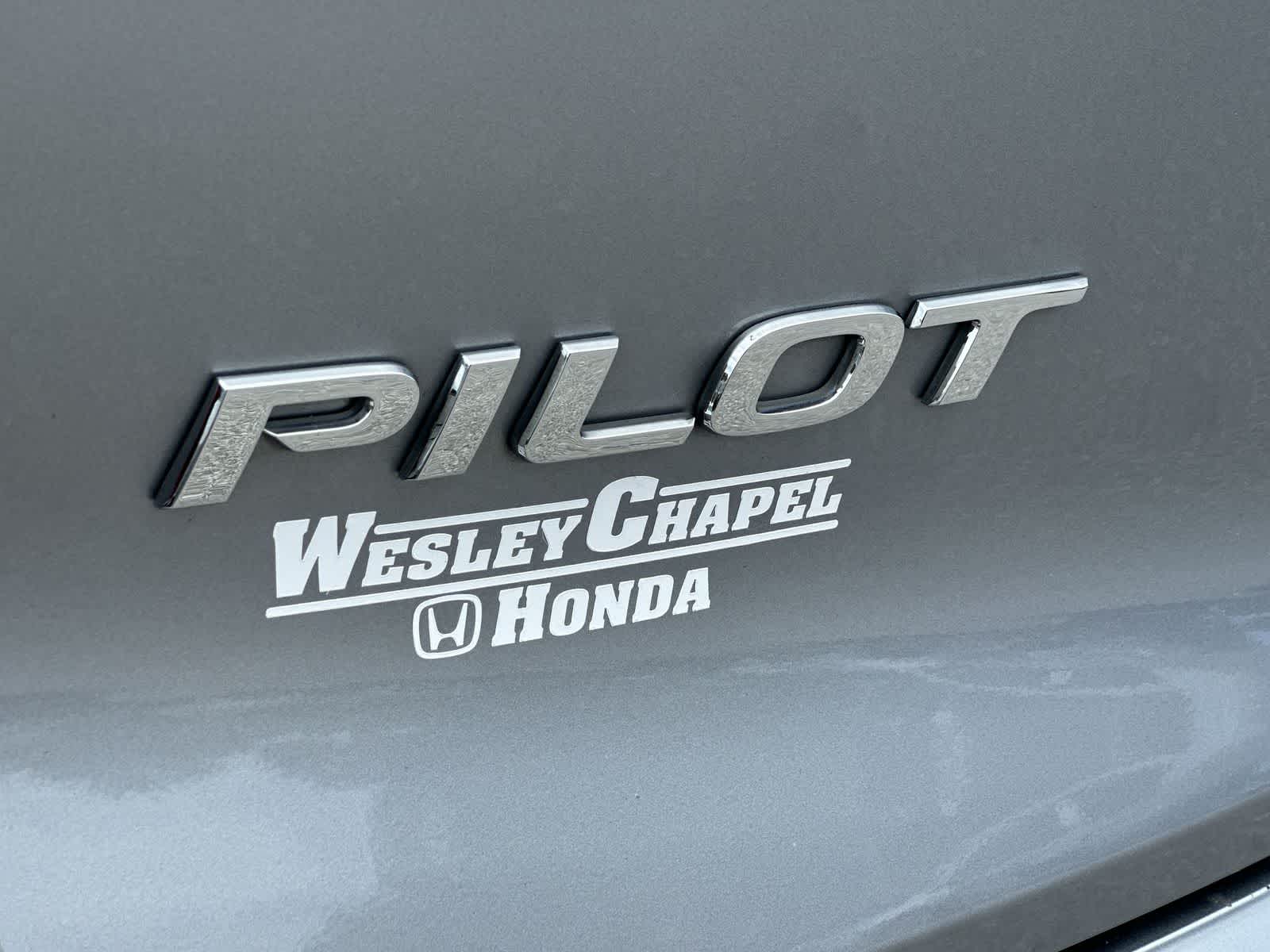 Thumbnail: 2019 Honda Pilot - 19