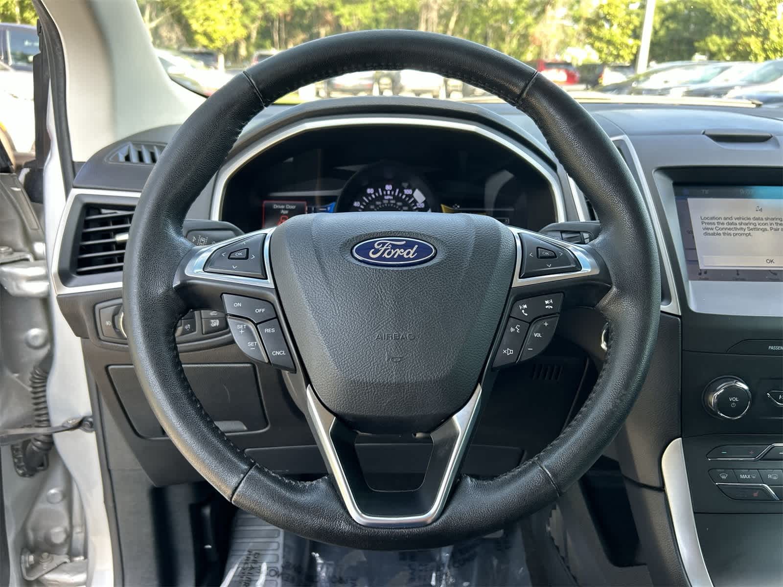 2019 Ford Edge SEL 18