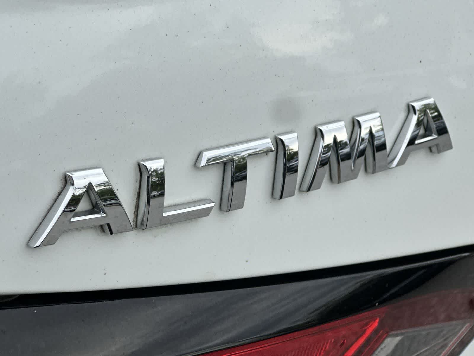 Thumbnail: 2022 Nissan Altima - 11