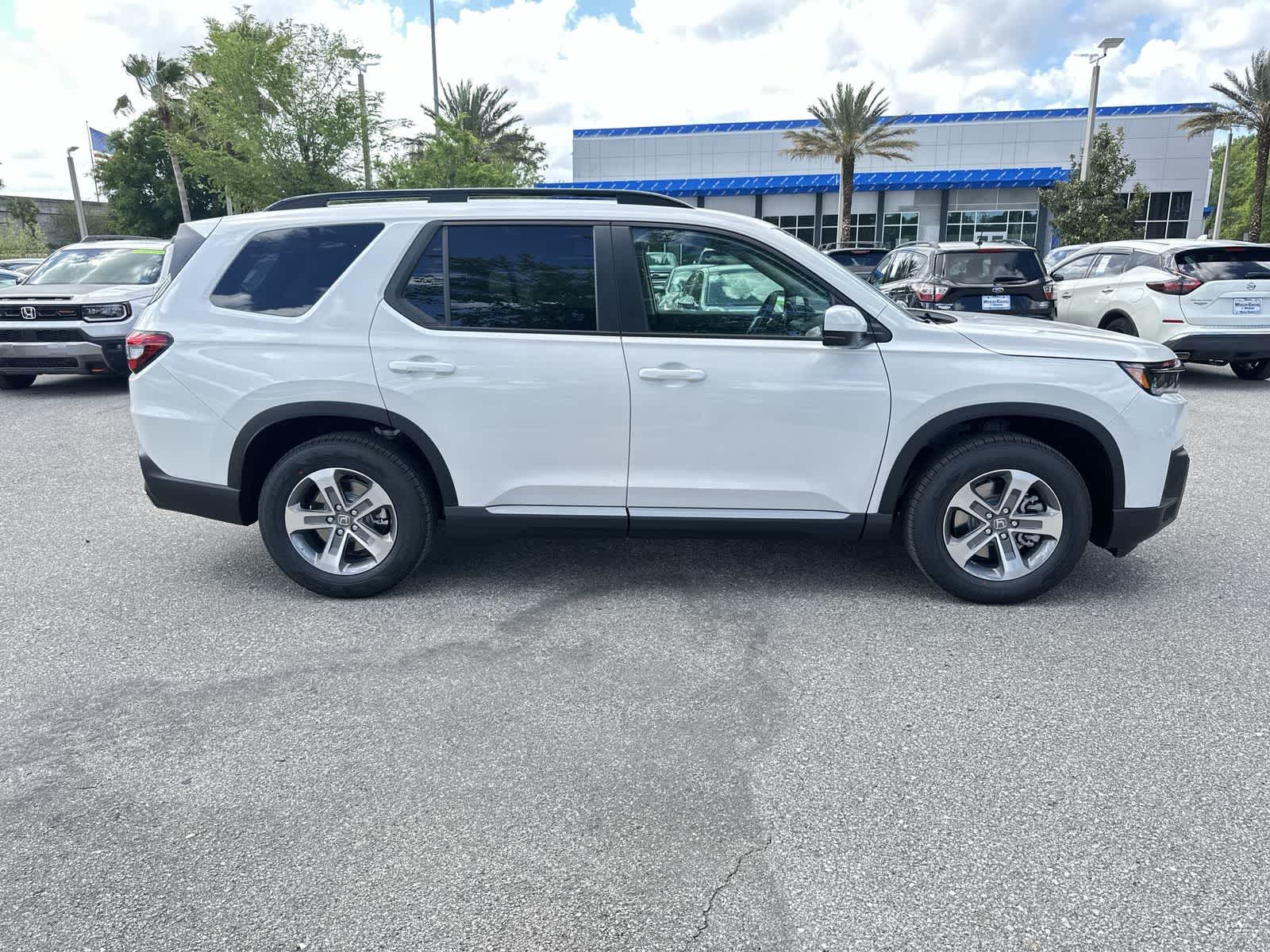 Thumbnail: 2026 Honda Pilot - 7