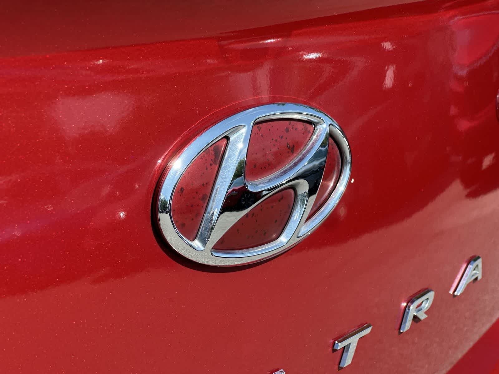 Thumbnail: 2019 Hyundai Elantra - 8