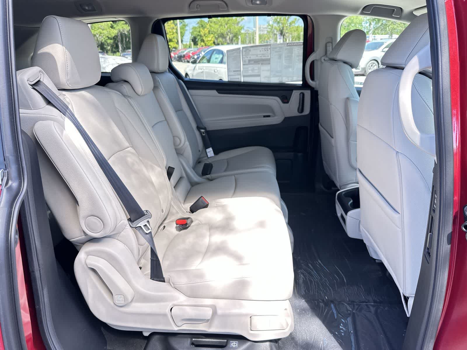 Thumbnail: 2026 Honda Odyssey - 16