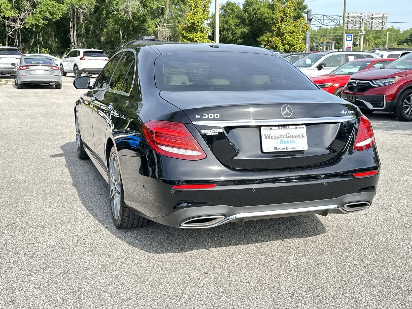 Thumbnail: 2017 Mercedes-Benz E-Class - 4