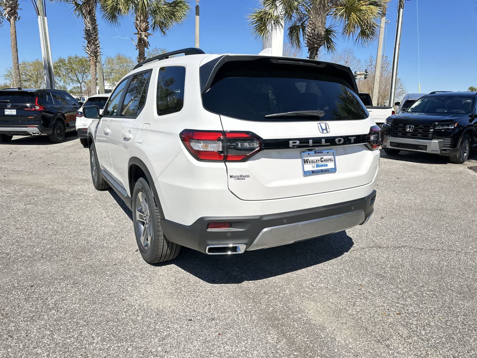Thumbnail: 2026 Honda Pilot - 4