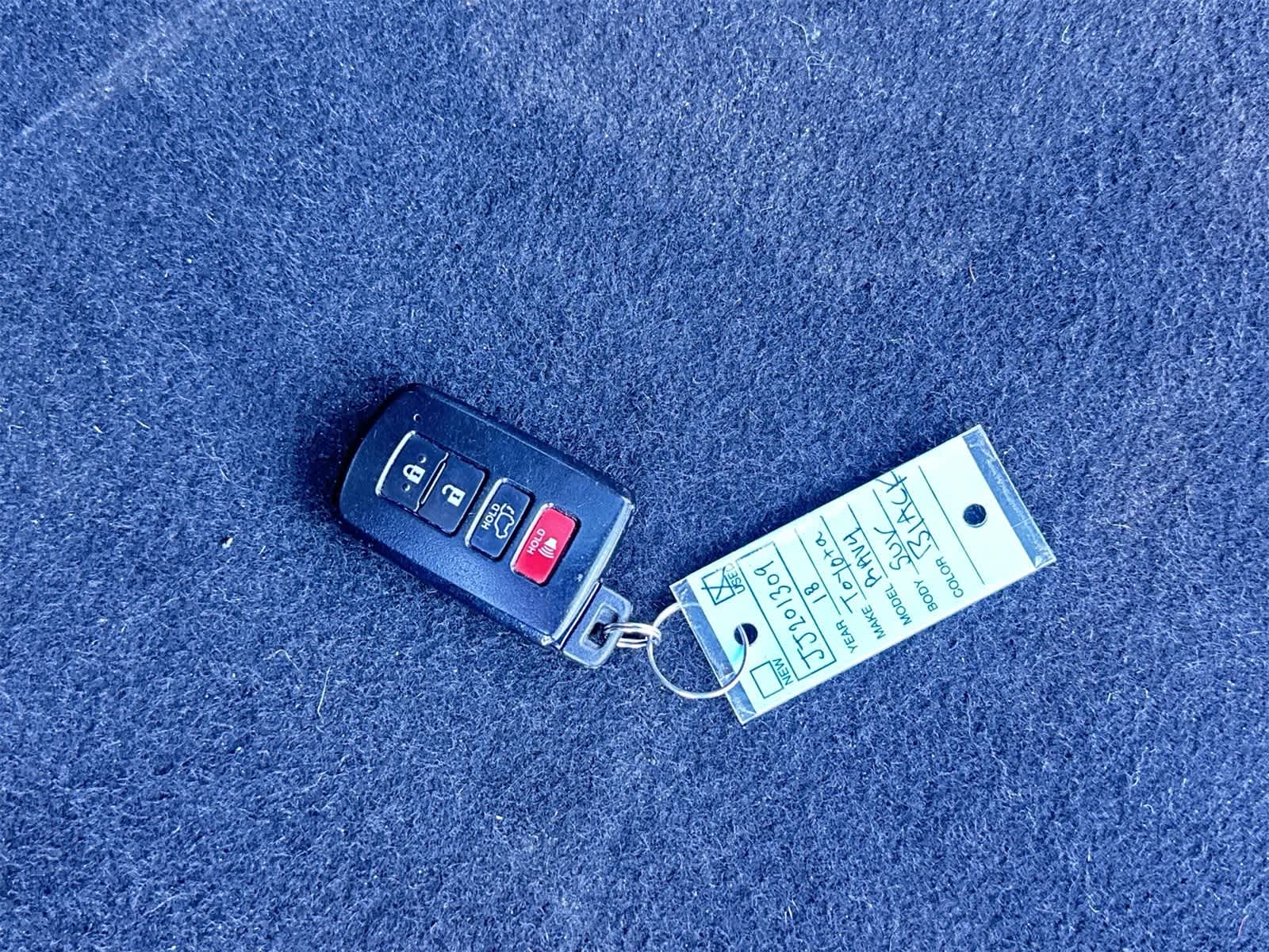 Thumbnail: 2018 Toyota RAV4 - 26