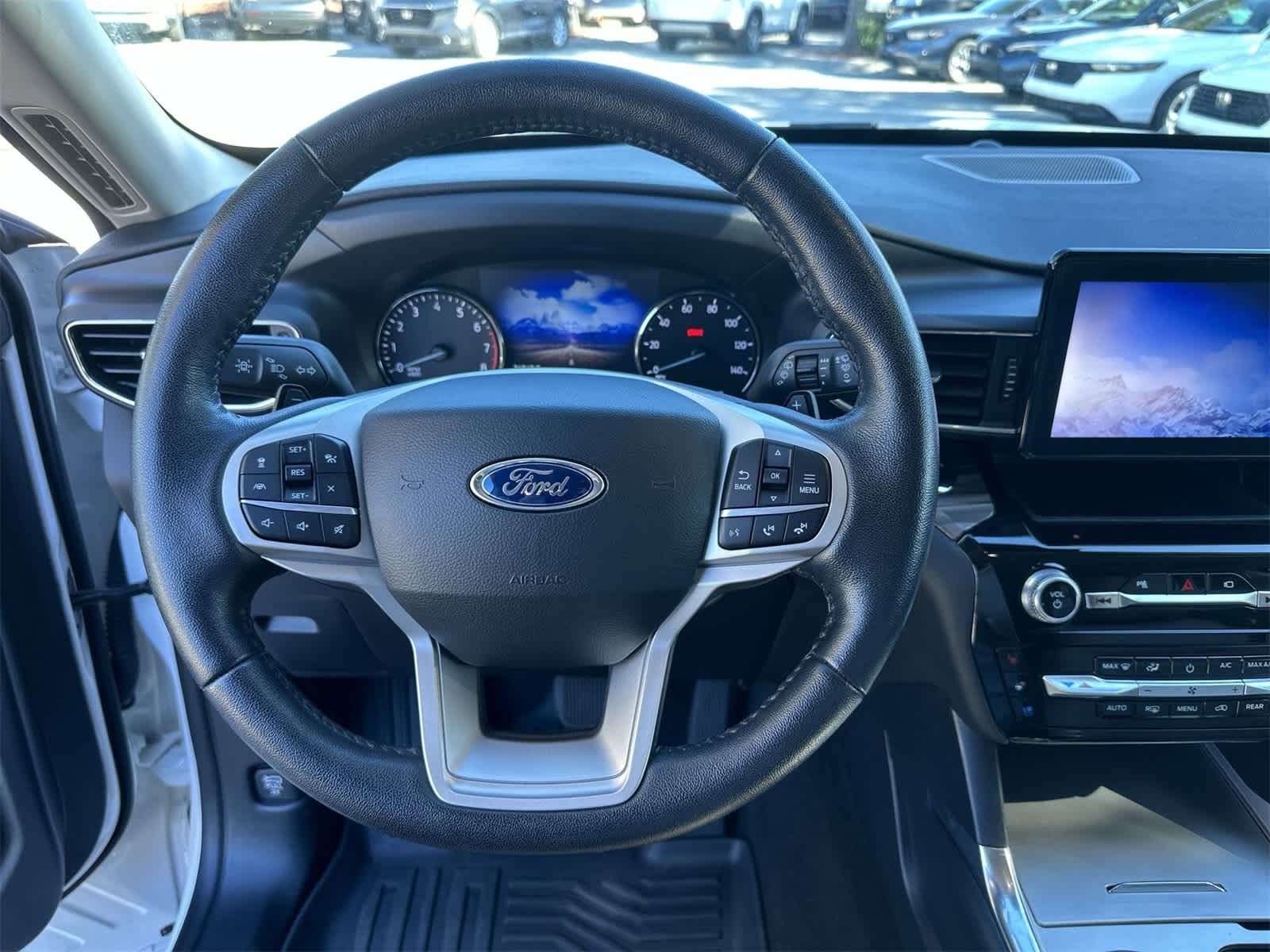 Thumbnail: 2021 Ford Explorer - 17