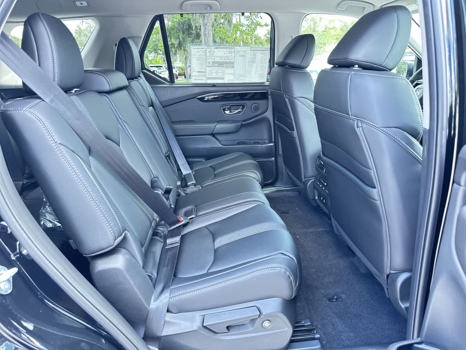 Thumbnail: 2026 Honda Pilot - 16