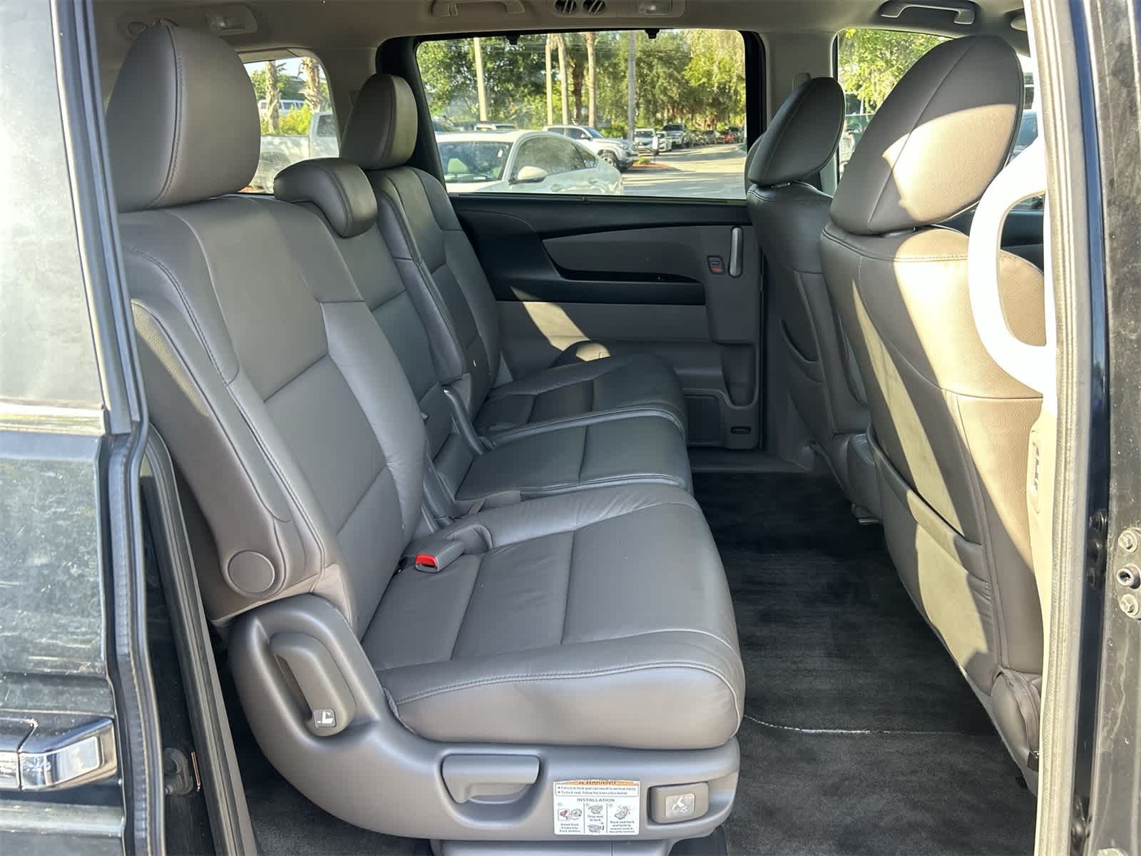 Thumbnail: 2013 Honda Odyssey - 16