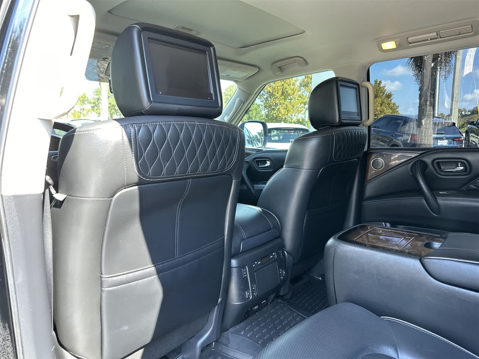 Thumbnail: 2018 INFINITI QX80 - 14