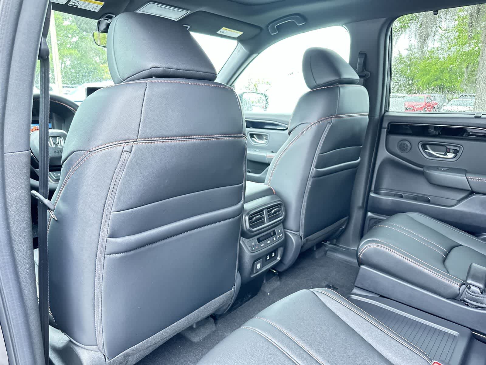 Thumbnail: 2026 Honda Pilot - 14