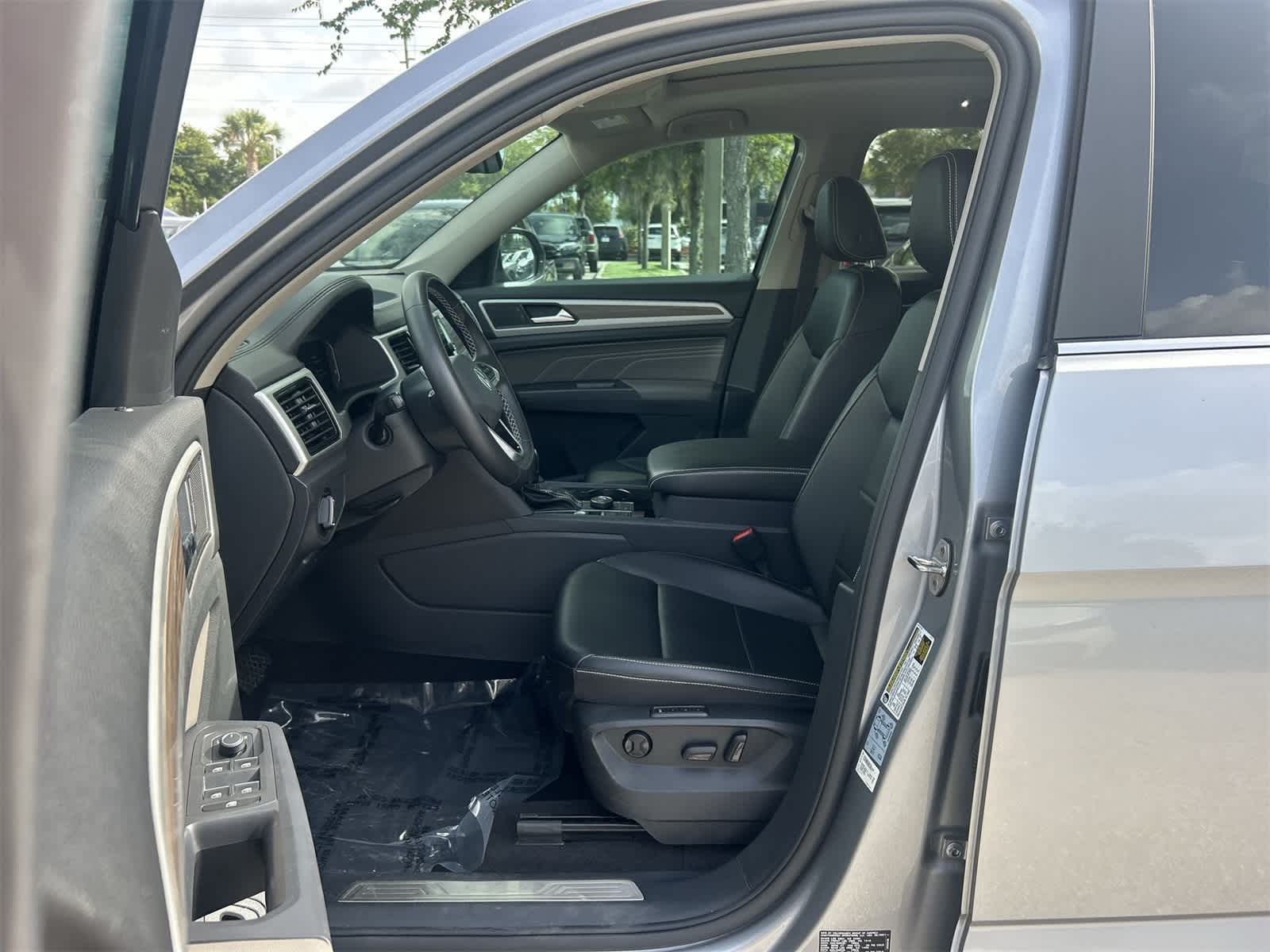 2021 Volkswagen Atlas SEL 2