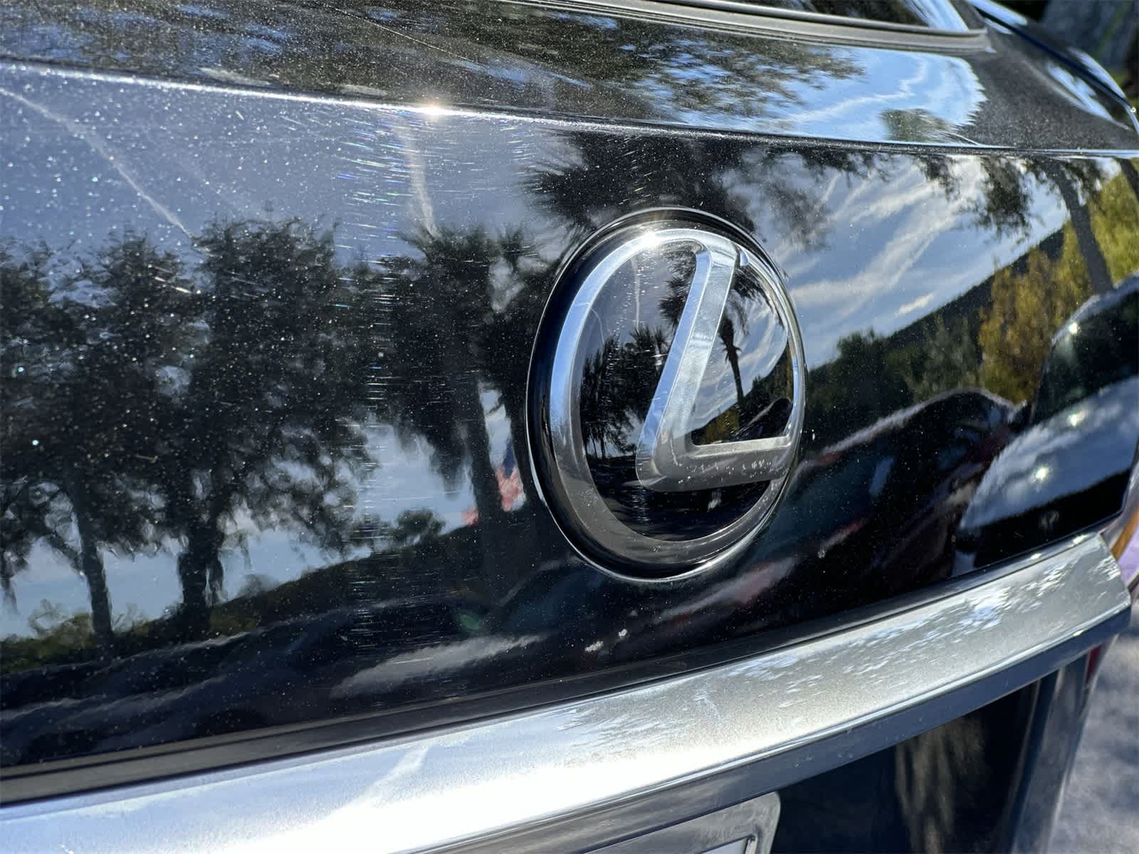 Thumbnail: 2021 Lexus RX - 10