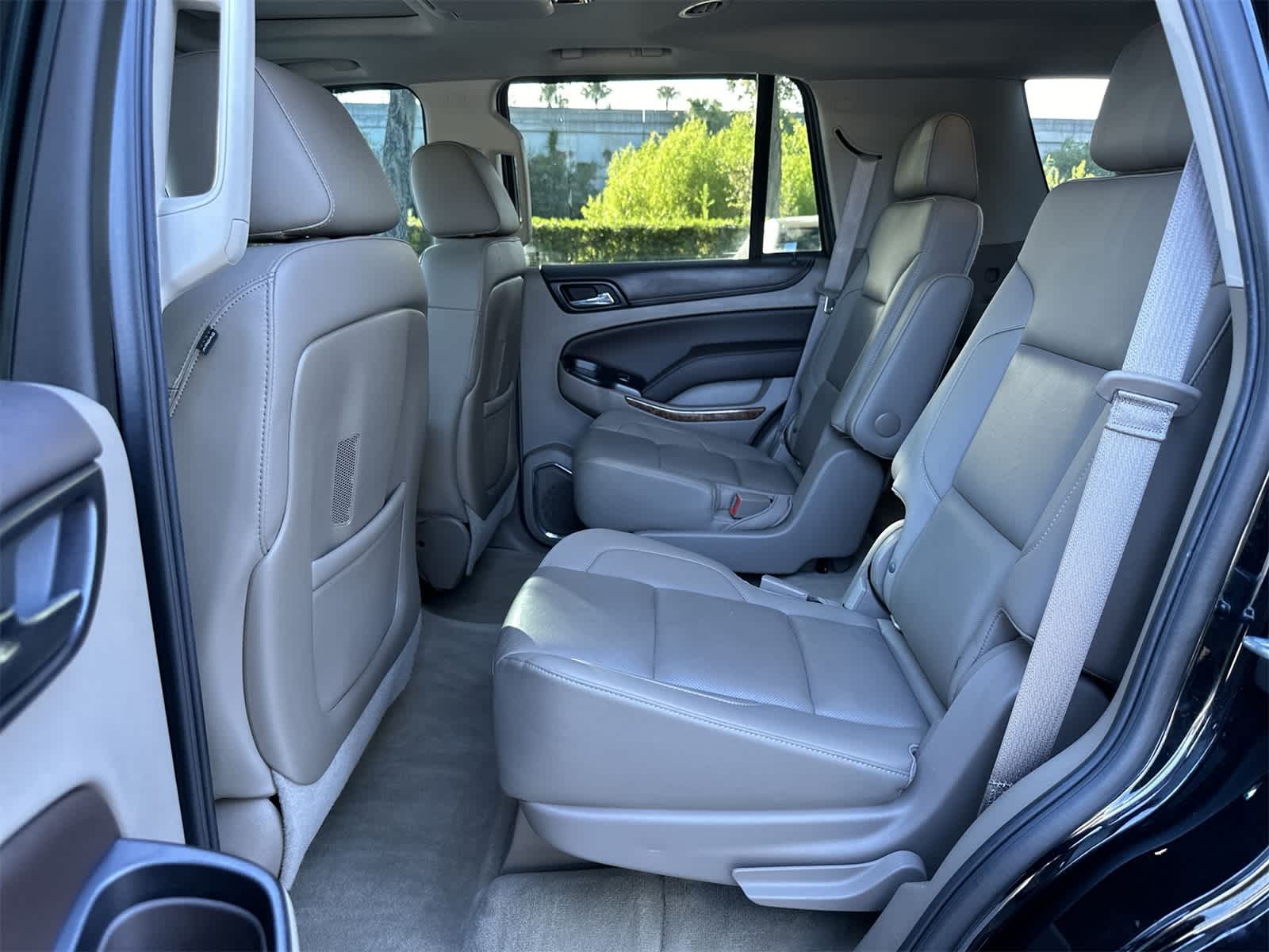 Thumbnail: 2016 Chevrolet Tahoe - 15