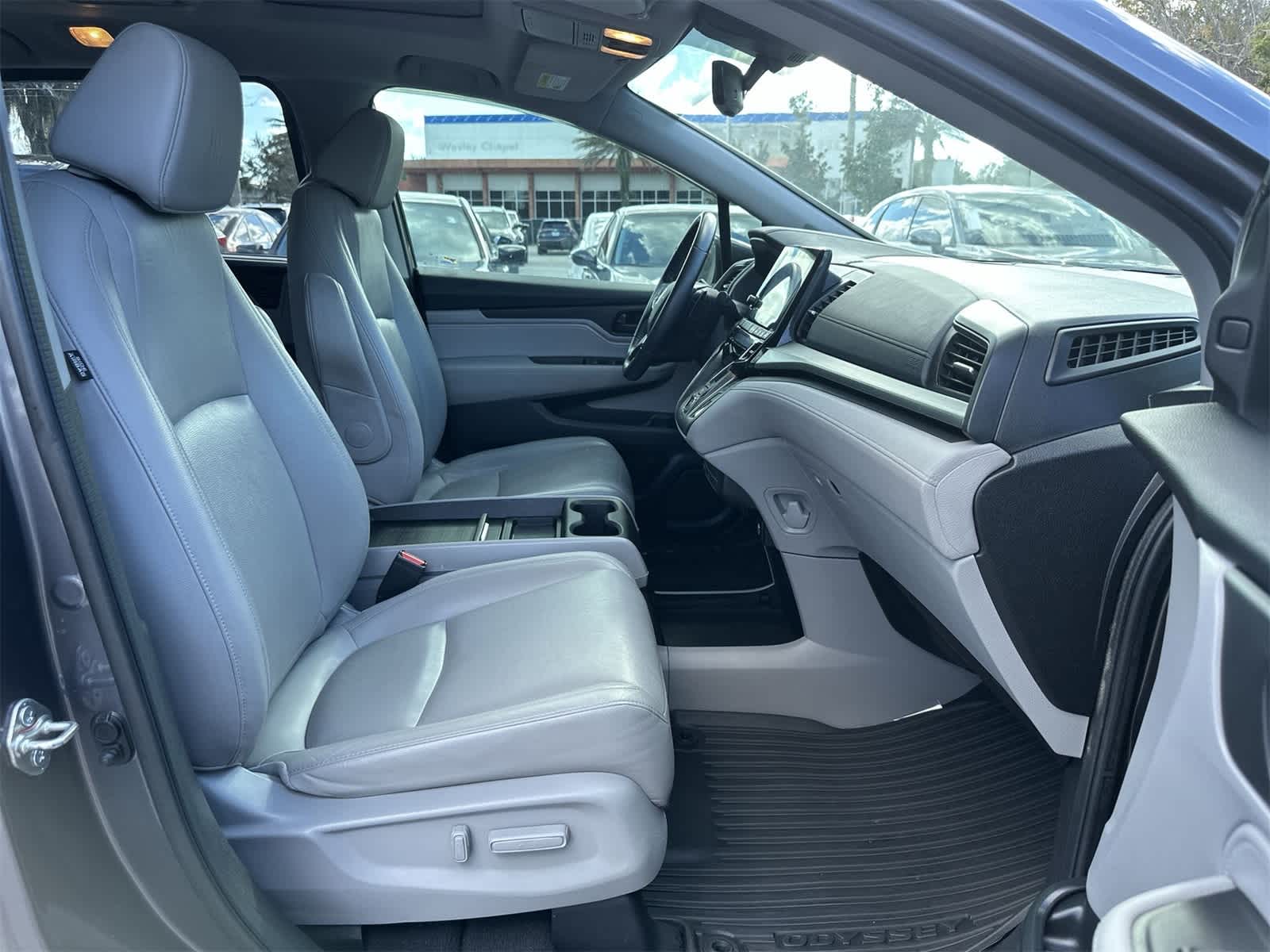 Thumbnail: 2018 Honda Odyssey - 17