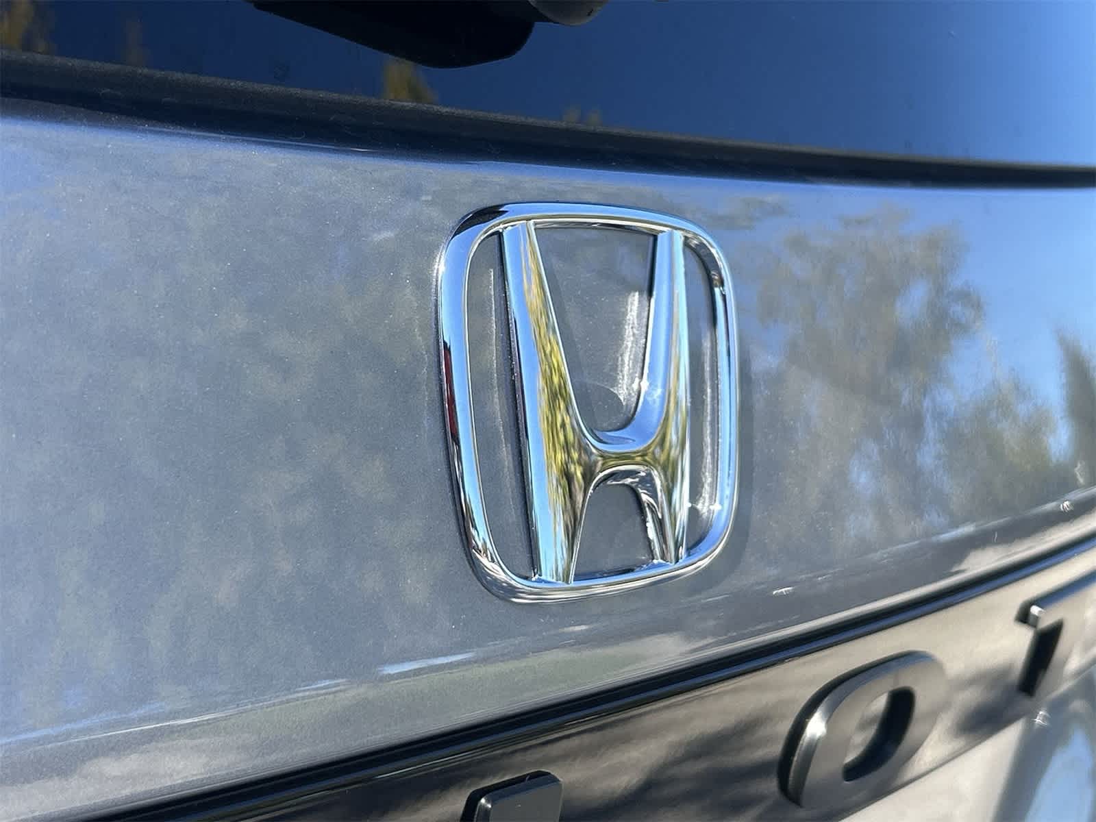 Thumbnail: 2025 Honda Pilot - 10