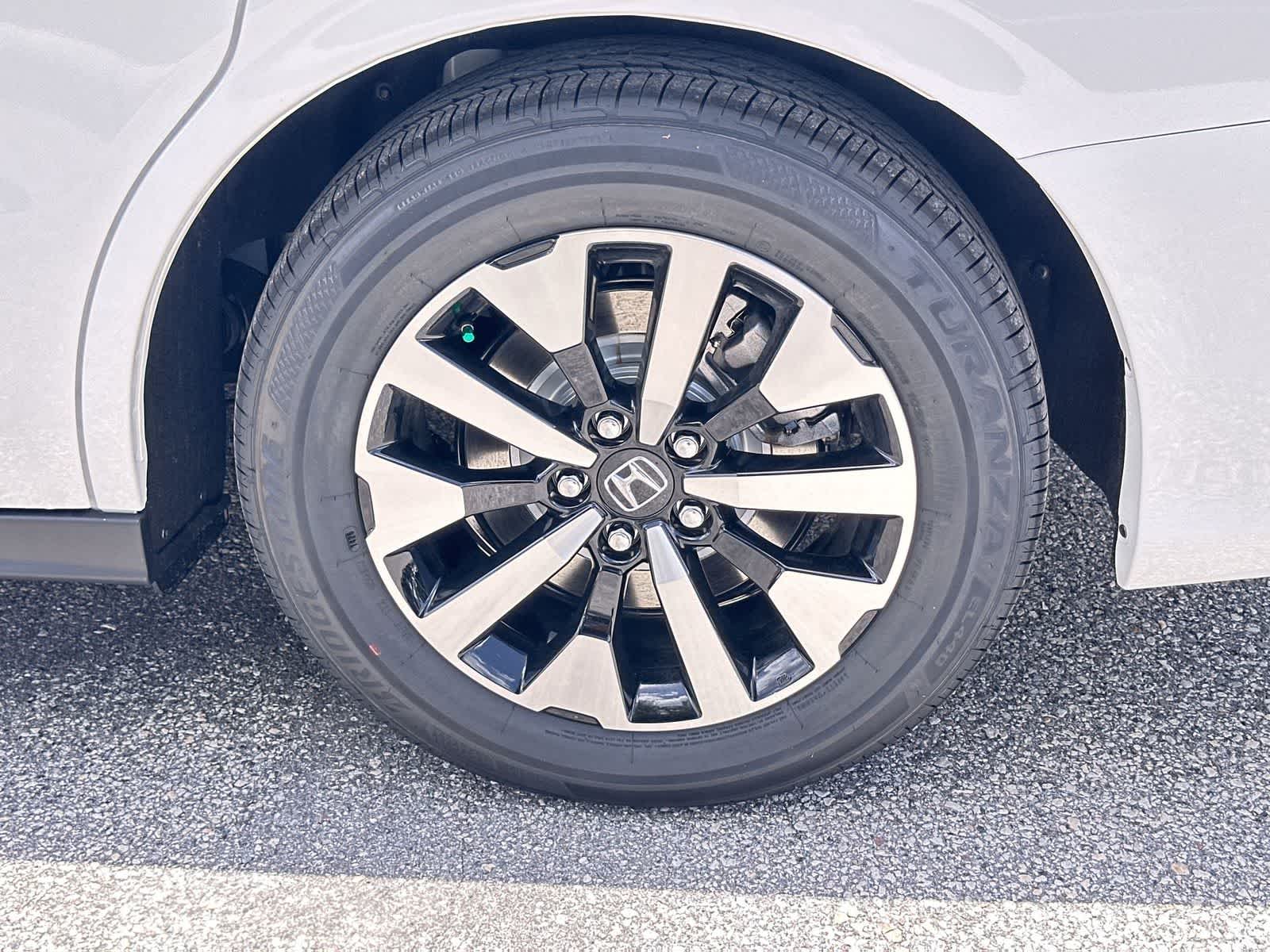 Thumbnail: 2026 Honda Odyssey - 12