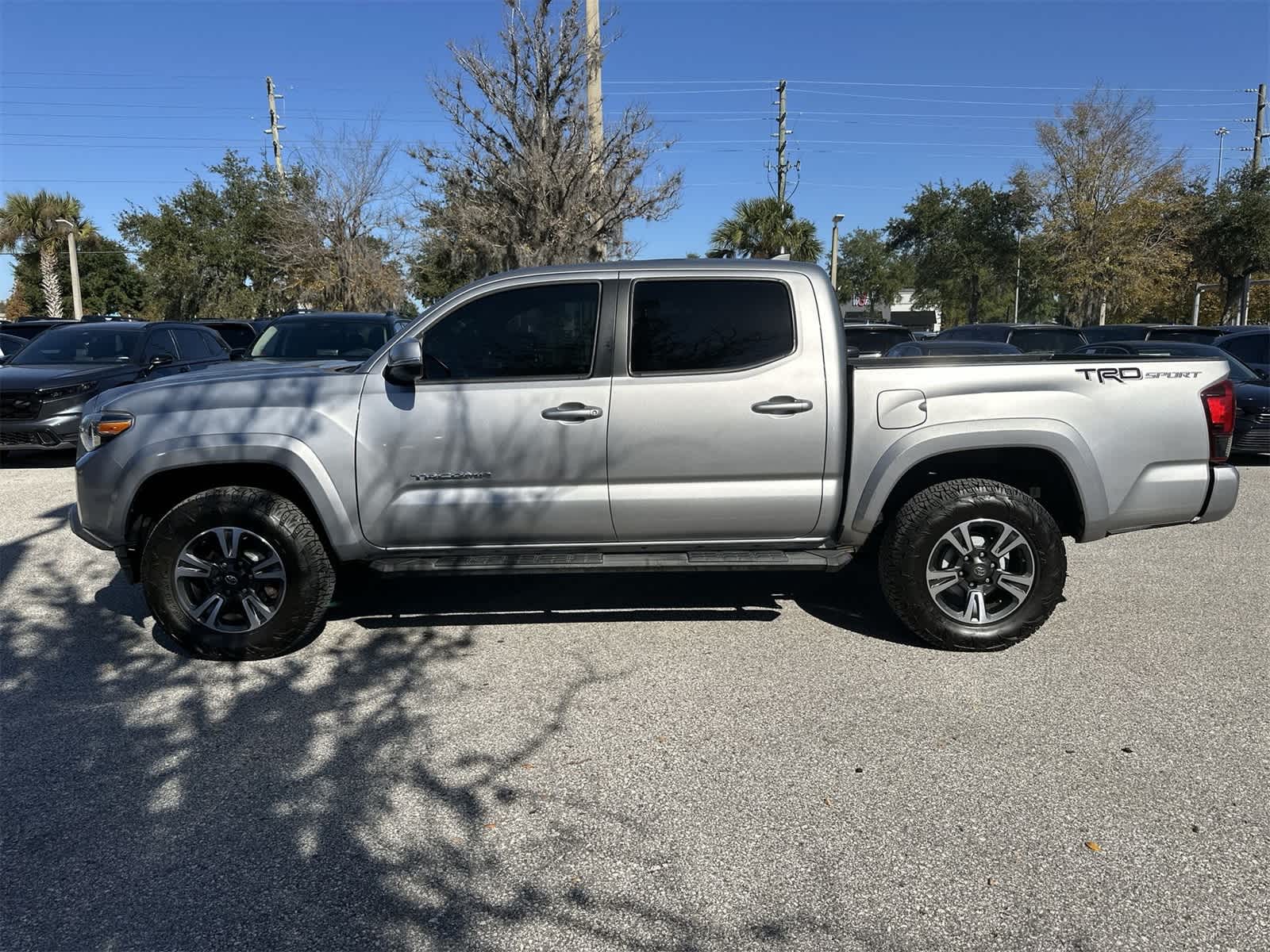 Thumbnail: 2018 Toyota Tacoma - 3