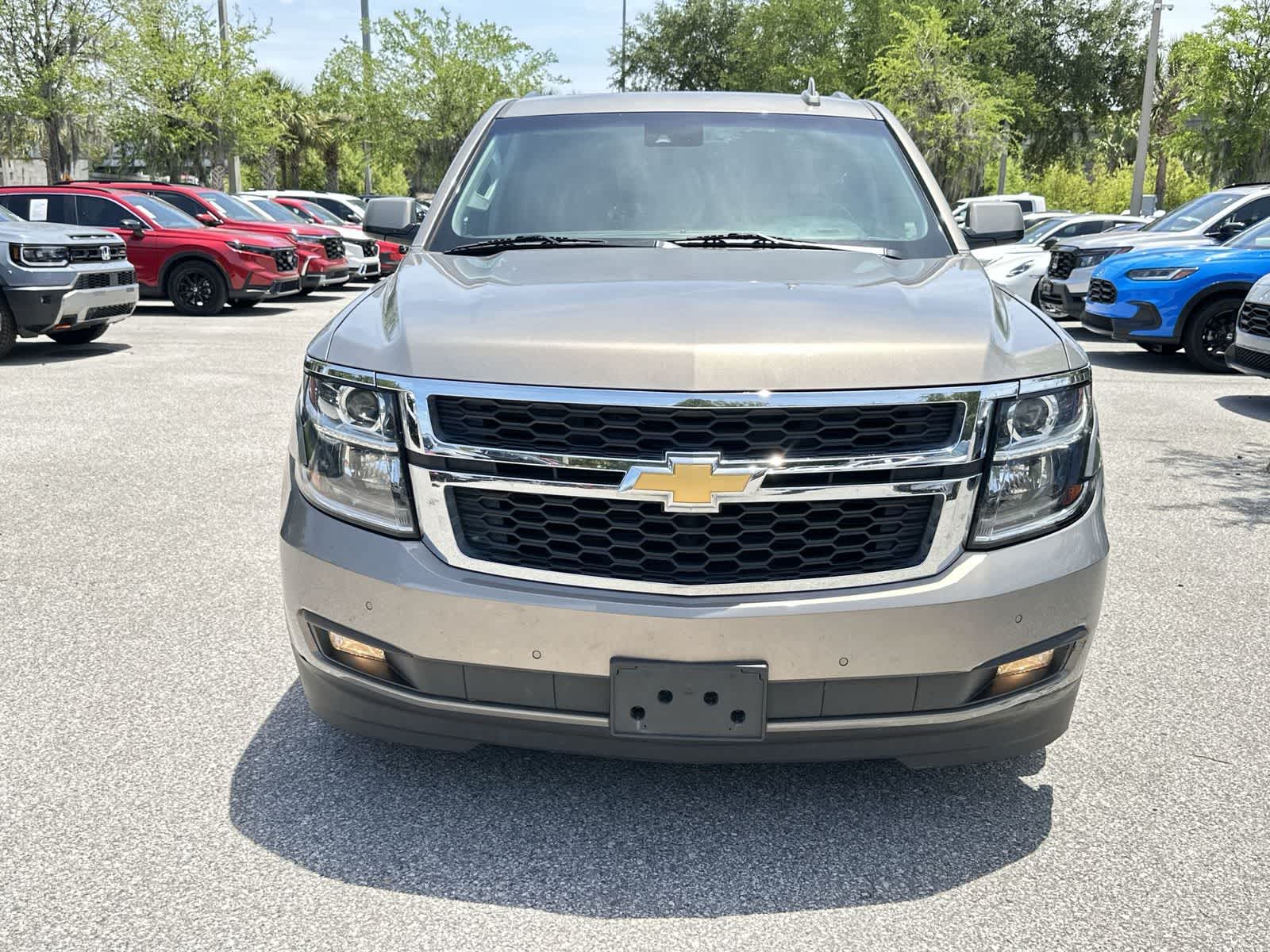 Thumbnail: 2017 Chevrolet Suburban - 9