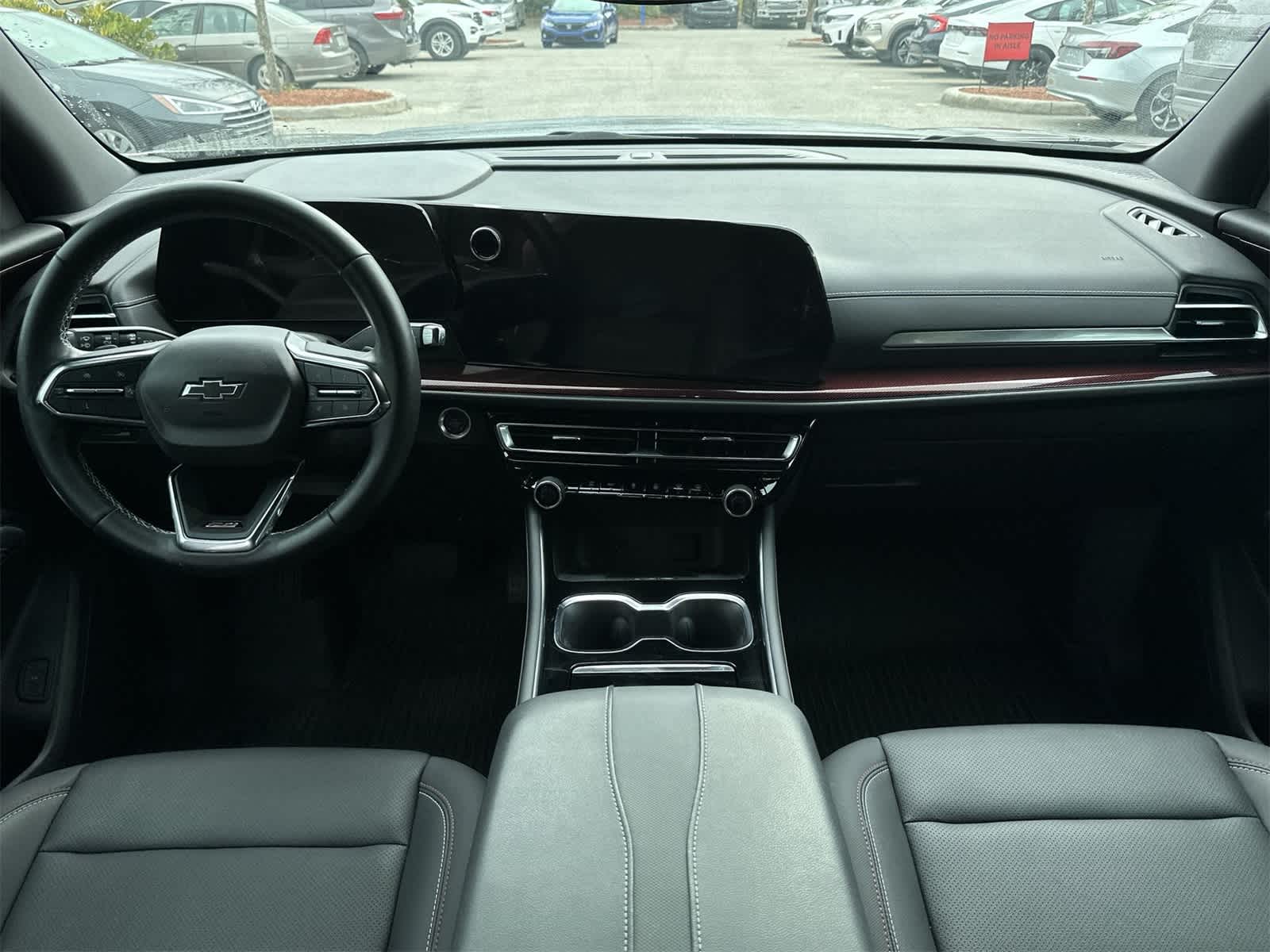 Thumbnail: 2024 Chevrolet Traverse - 14