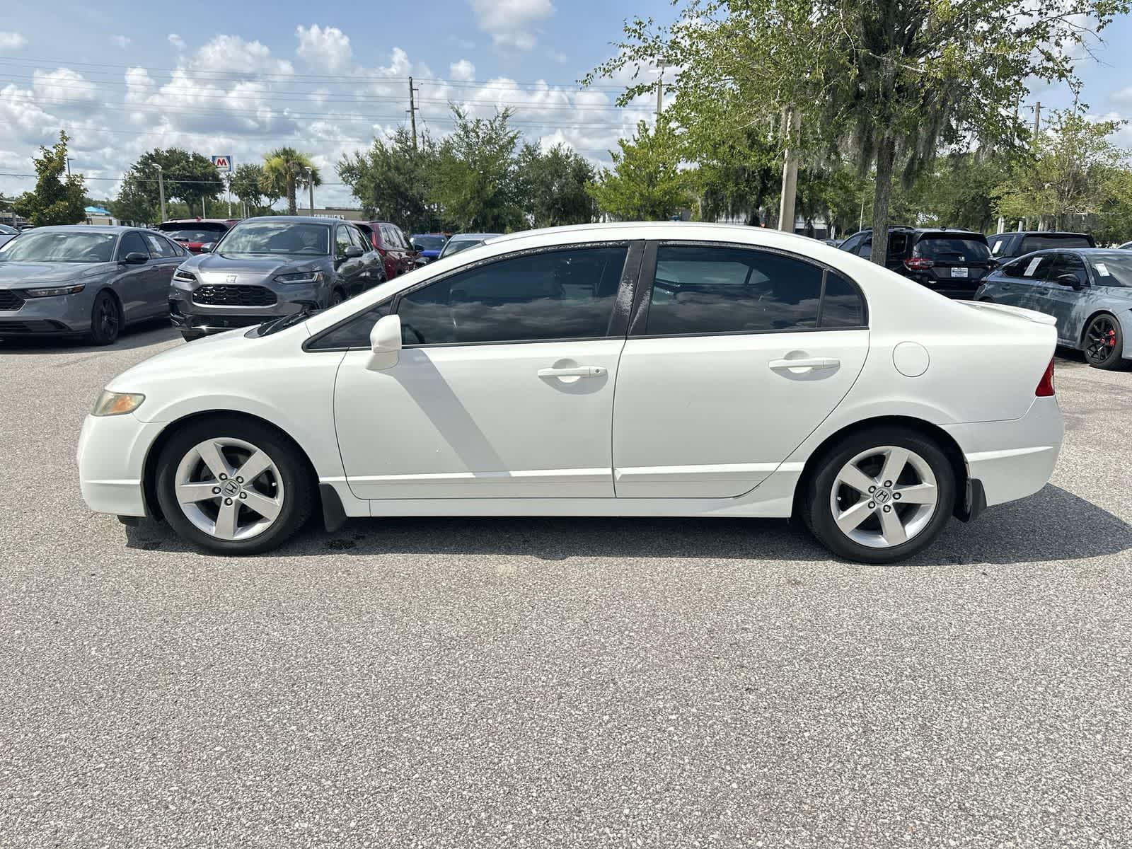 Thumbnail: 2011 Honda Civic - 3