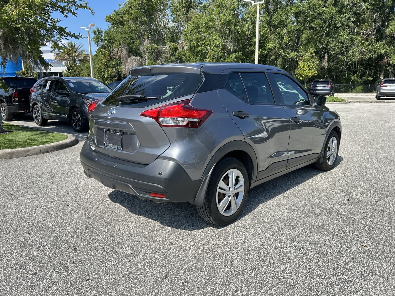 Thumbnail: 2020 Nissan Kicks - 6