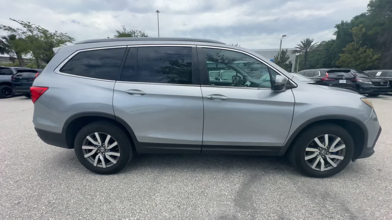 Thumbnail: 2019 Honda Pilot - 9