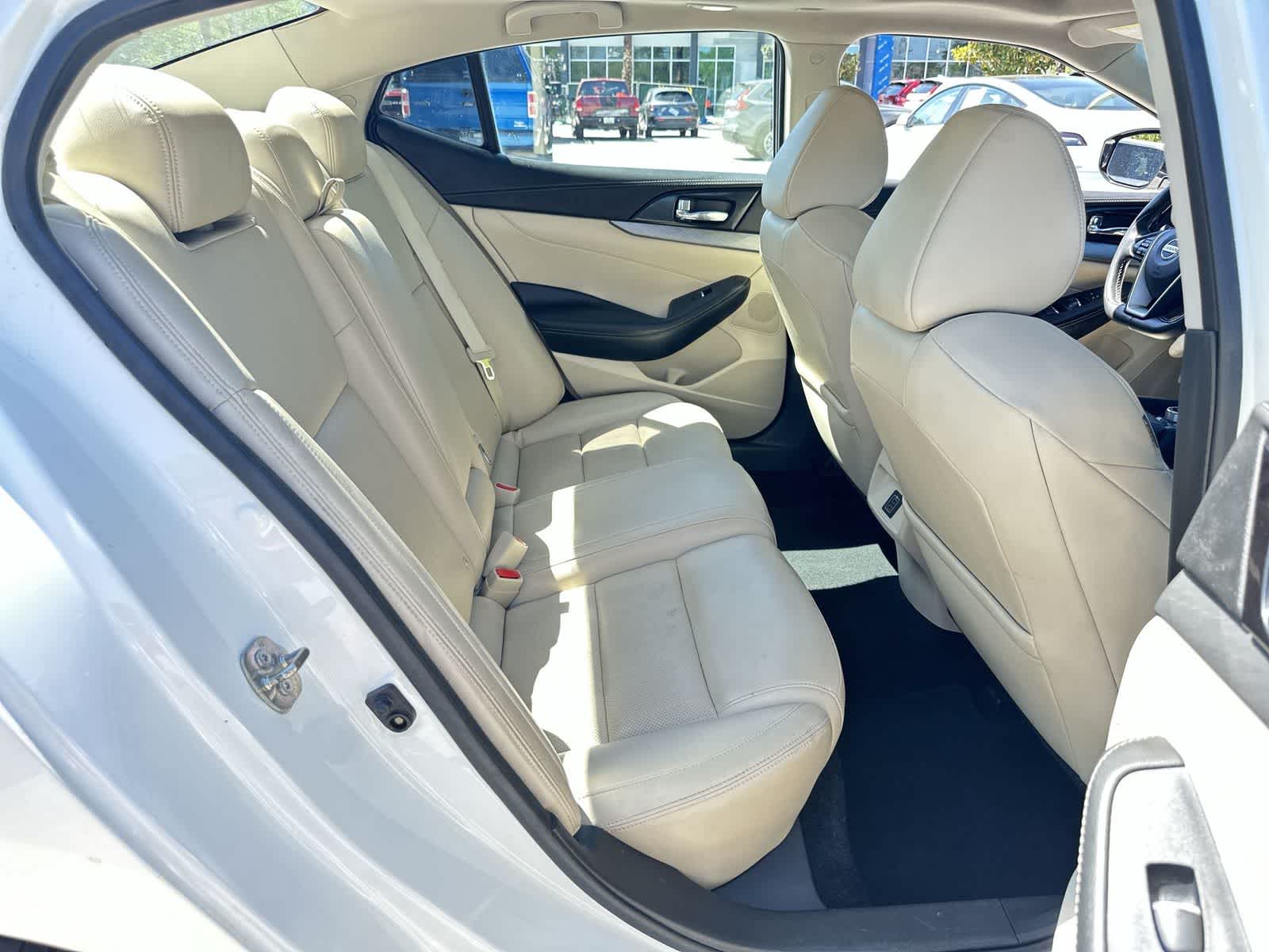 Thumbnail: 2018 Nissan Maxima - 18