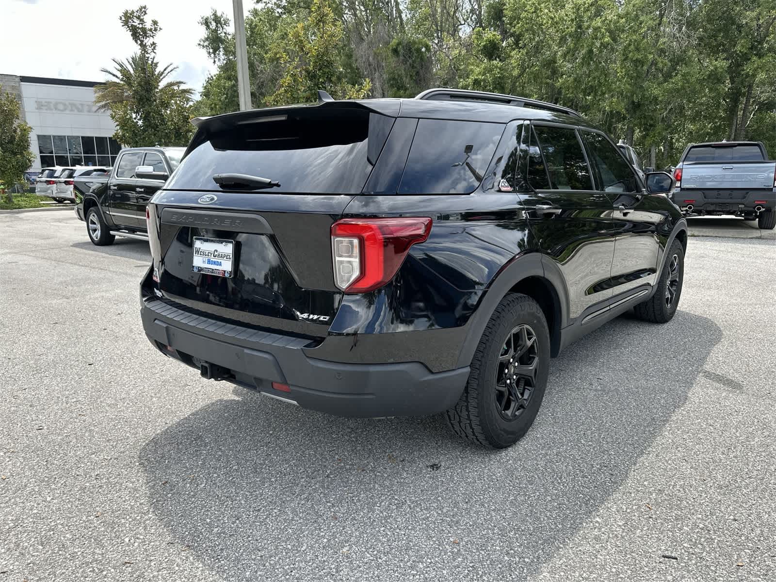 Thumbnail: 2023 Ford Explorer - 6