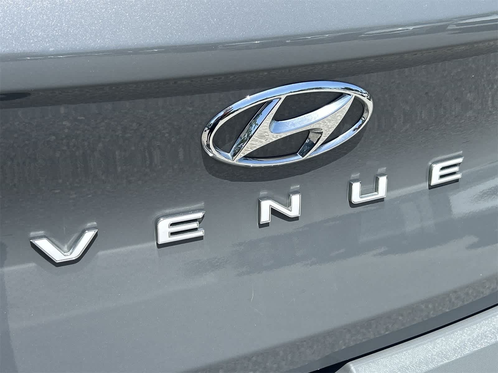 Thumbnail: 2020 Hyundai Venue - 11