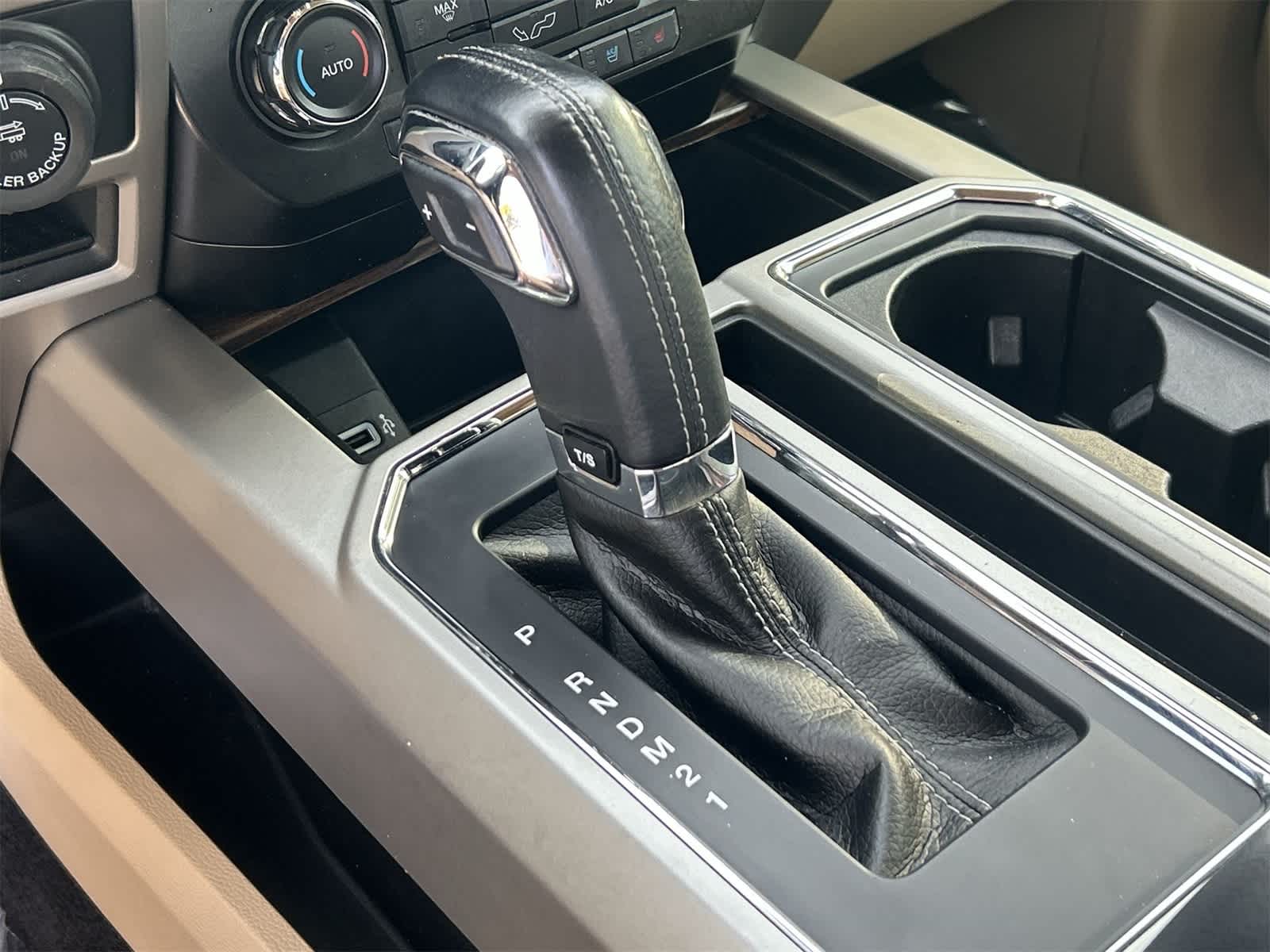 Thumbnail: 2017 Ford F-150 - 21