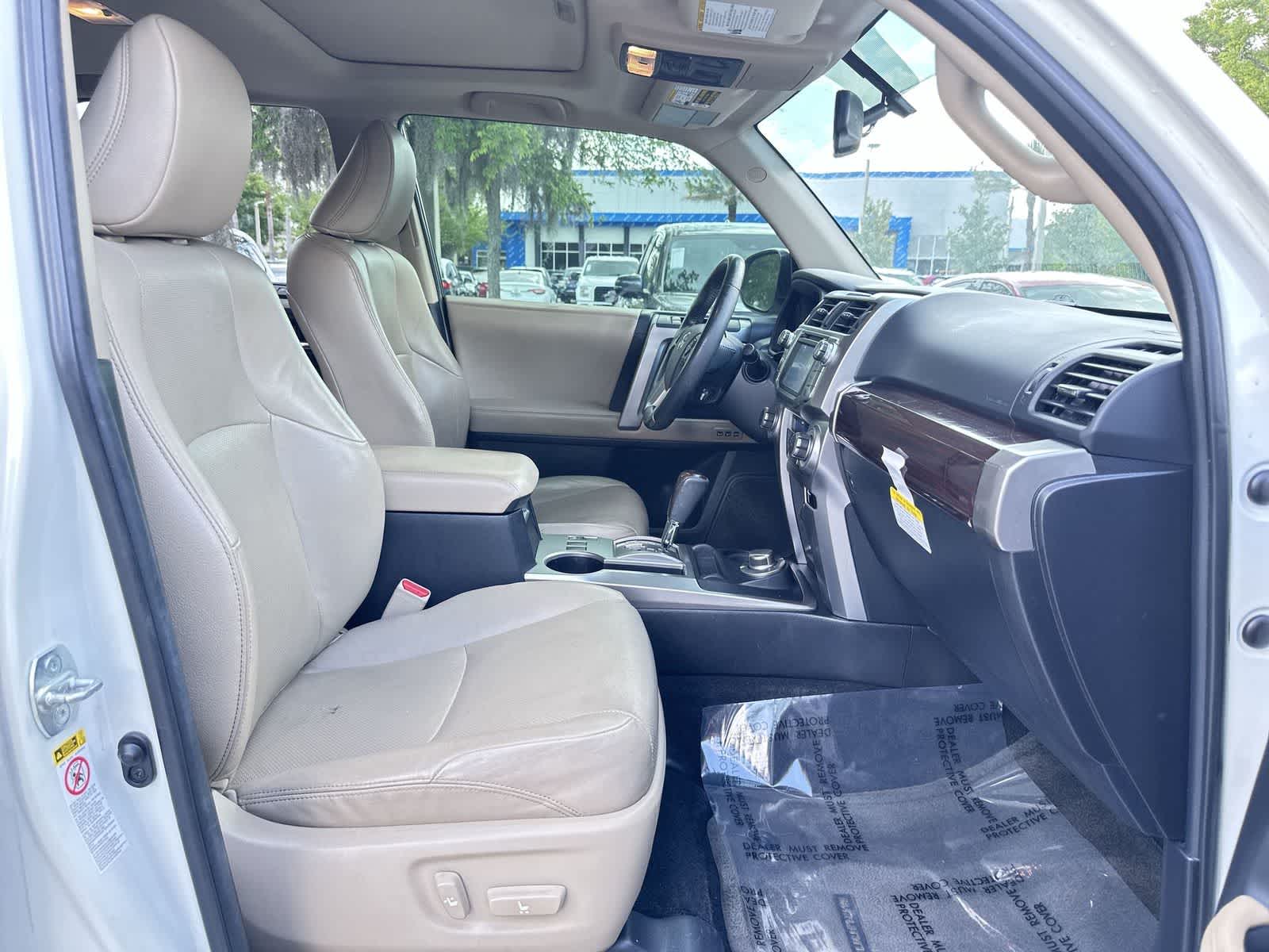 Thumbnail: 2016 Toyota 4Runner - 17