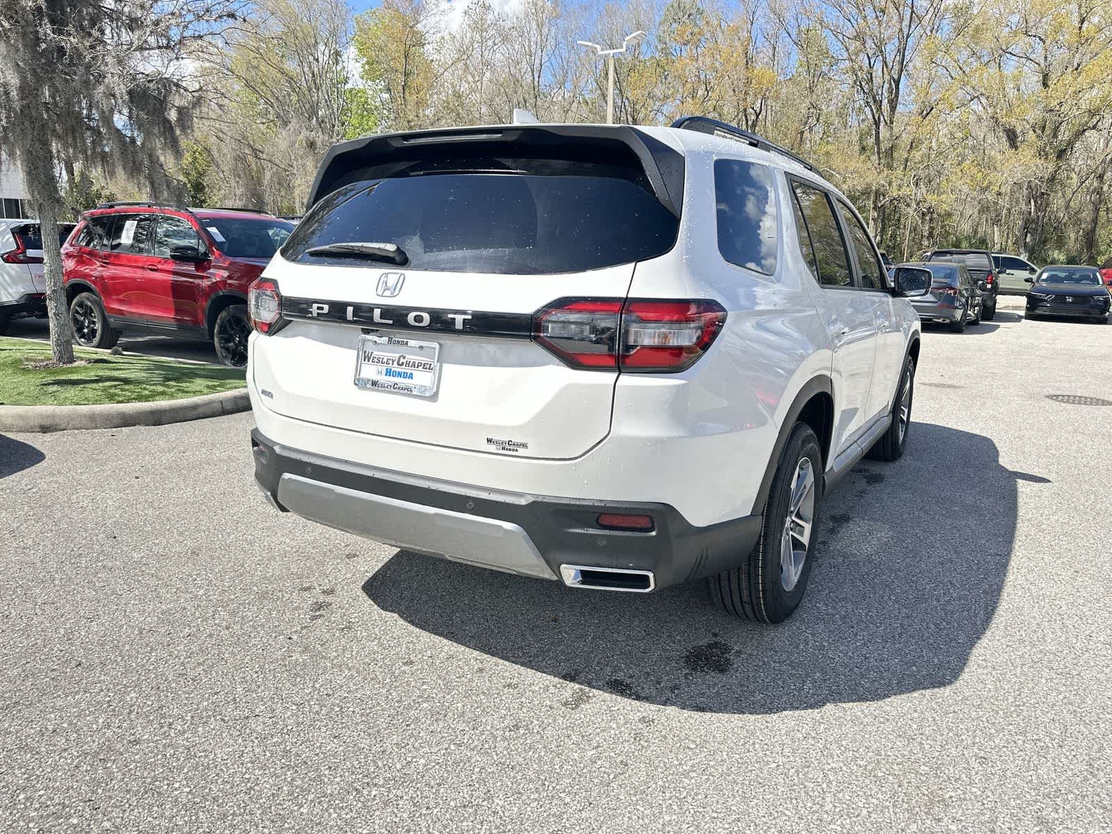 Thumbnail: 2026 Honda Pilot - 6