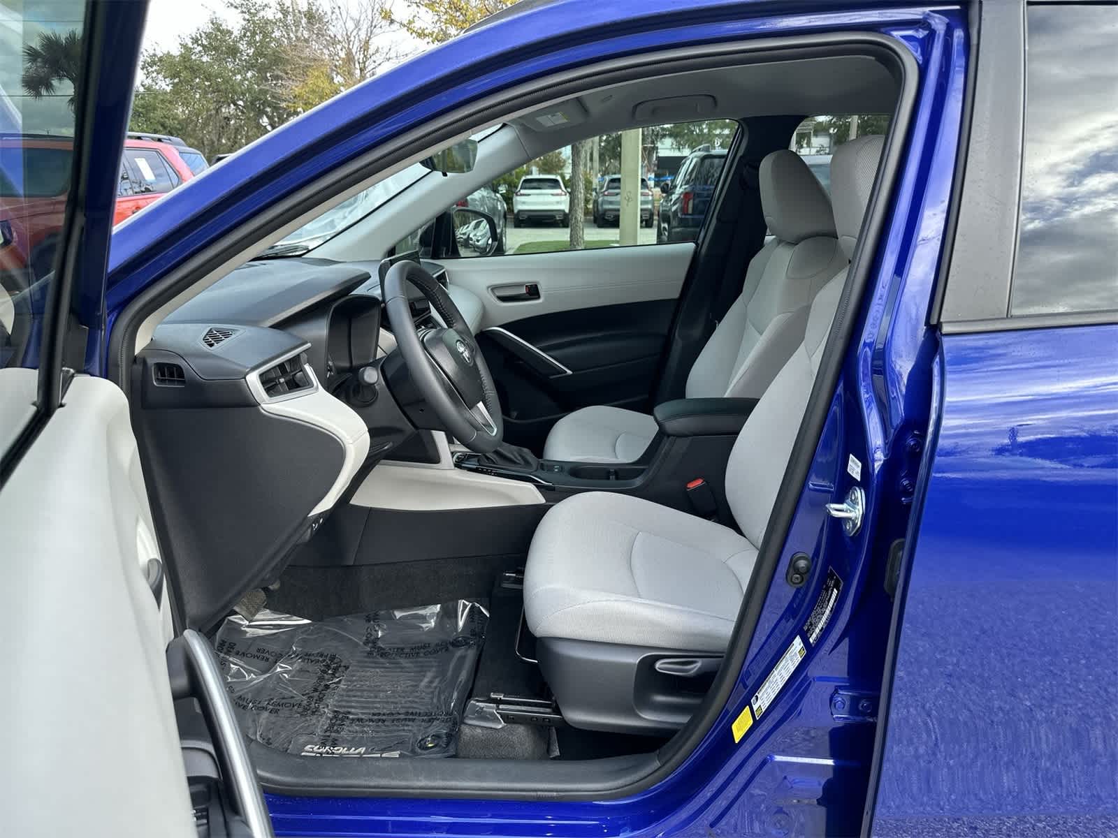 Thumbnail: 2025 Toyota Corolla Cross - 2