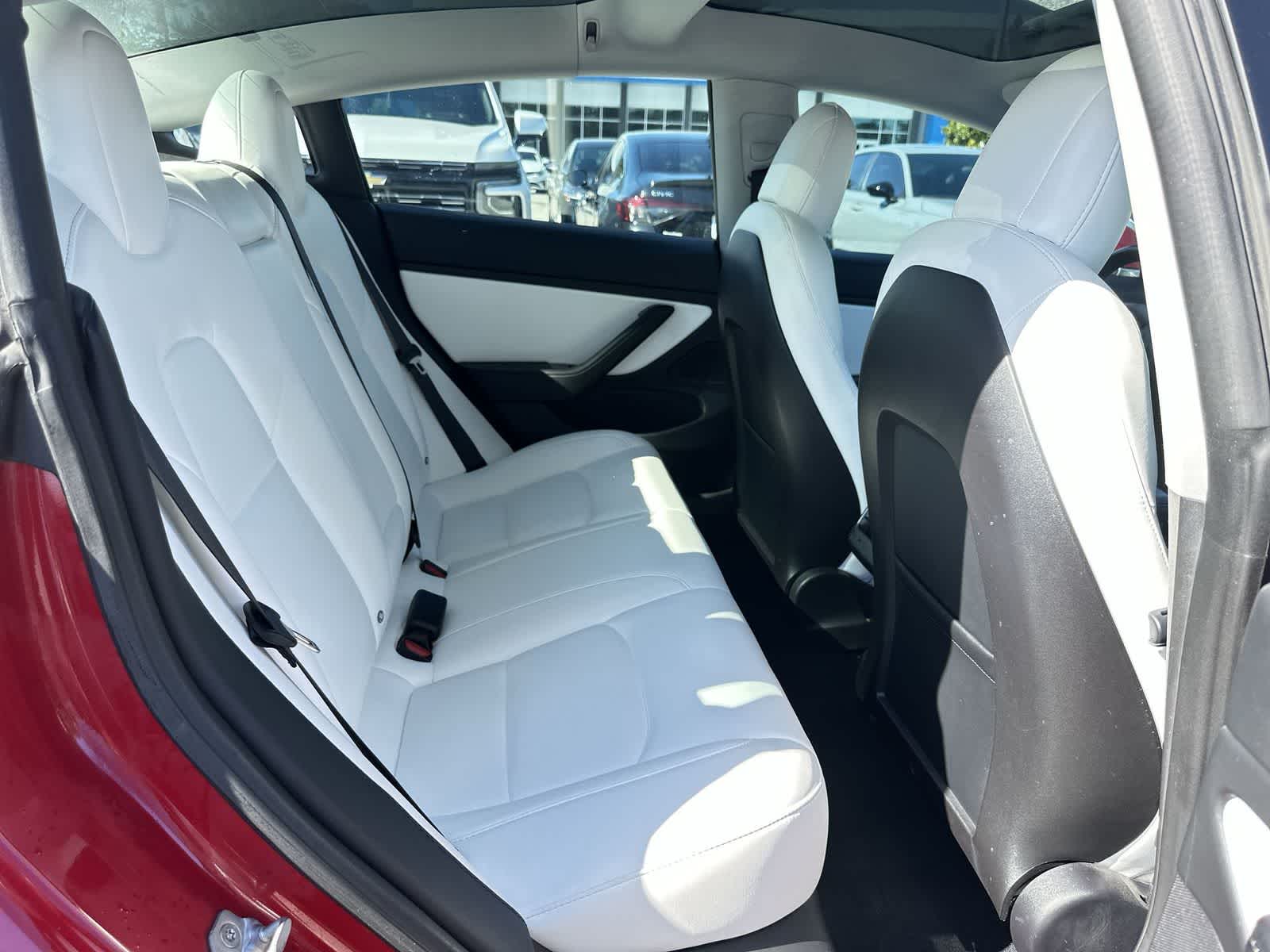 Thumbnail: 2018 Tesla Model 3 - 15