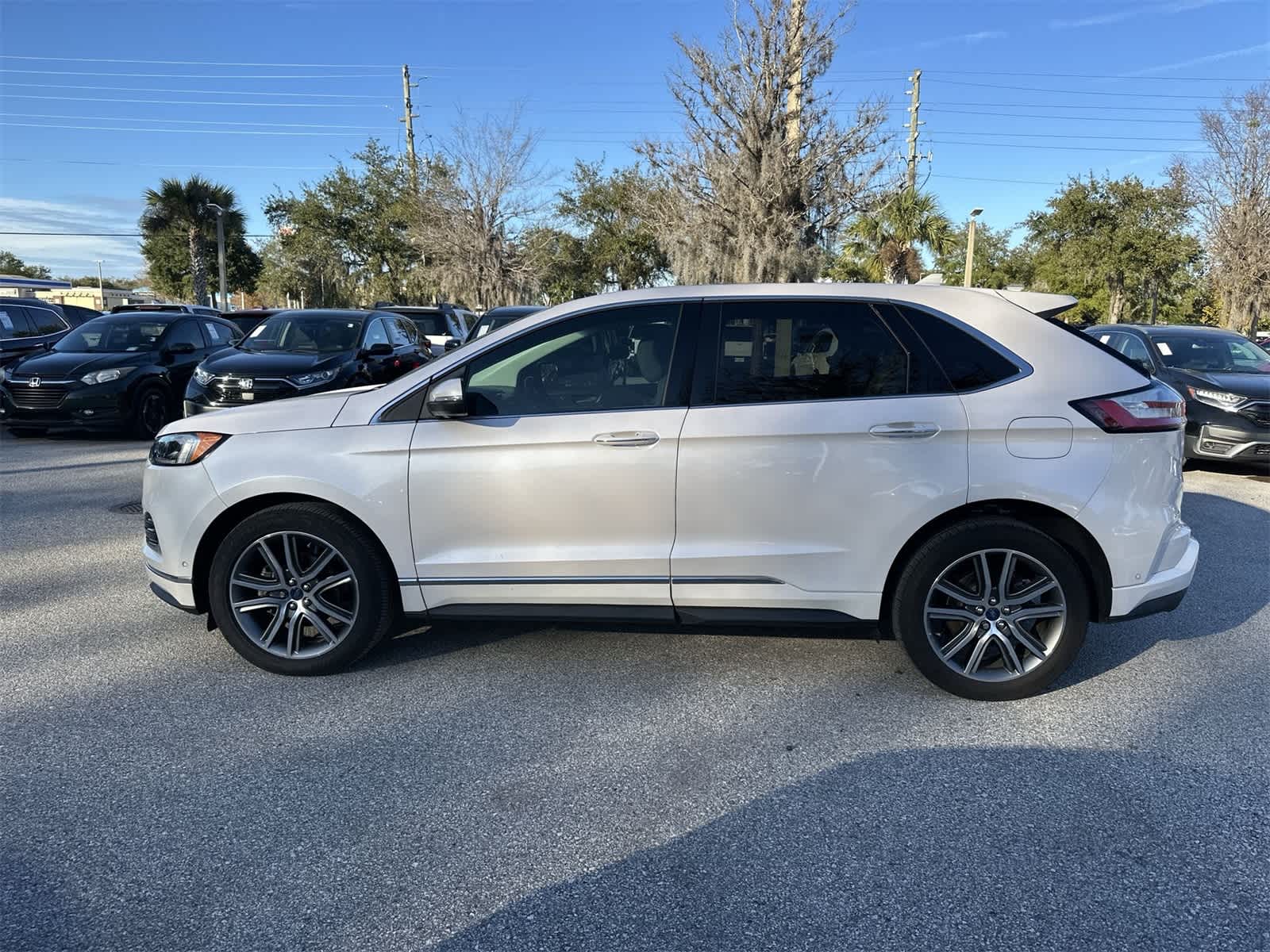 Thumbnail: 2019 Ford Edge - 3