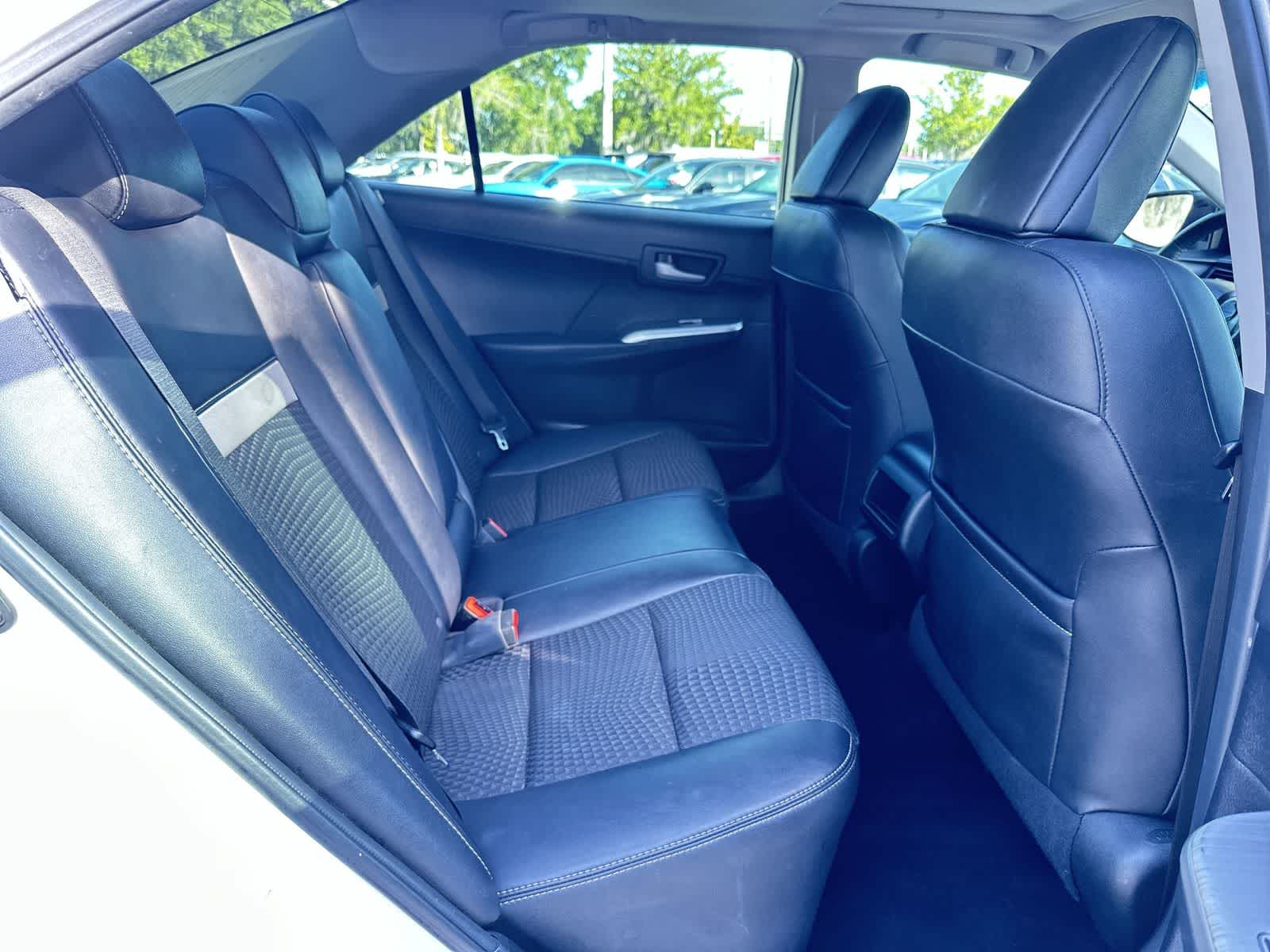 Thumbnail: 2013 Toyota Camry - 16