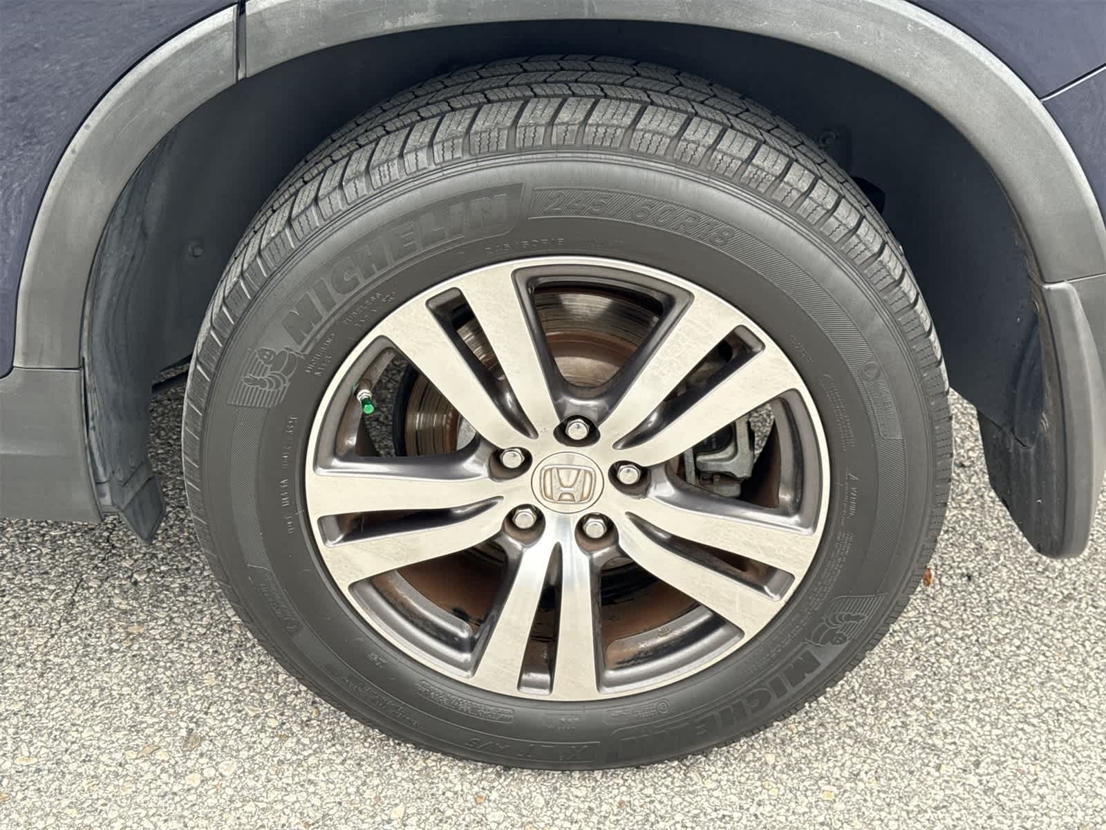 Thumbnail: 2017 Honda Pilot - 12